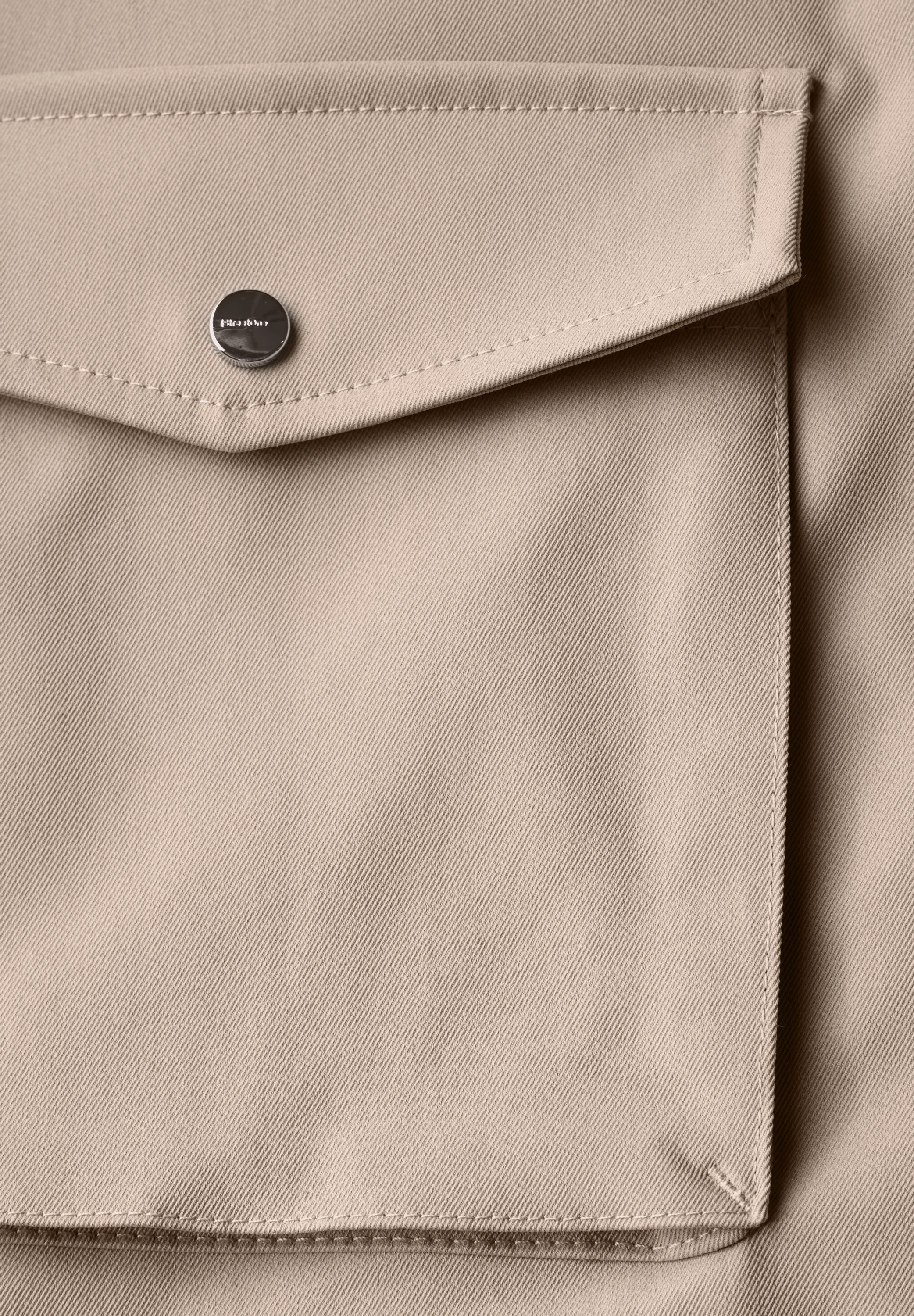 Jacke mit Stehkragen