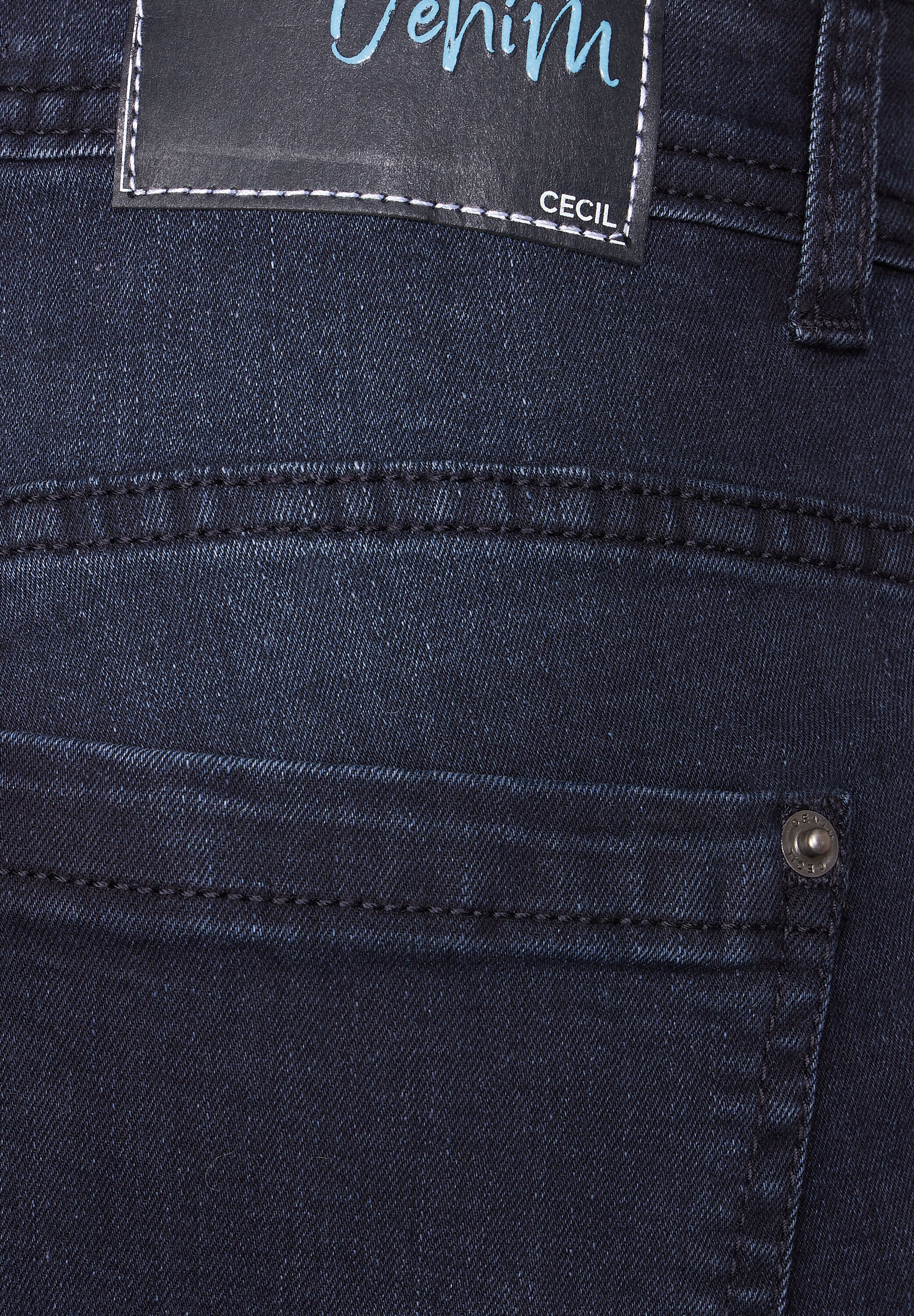 Loose Fit Jeans