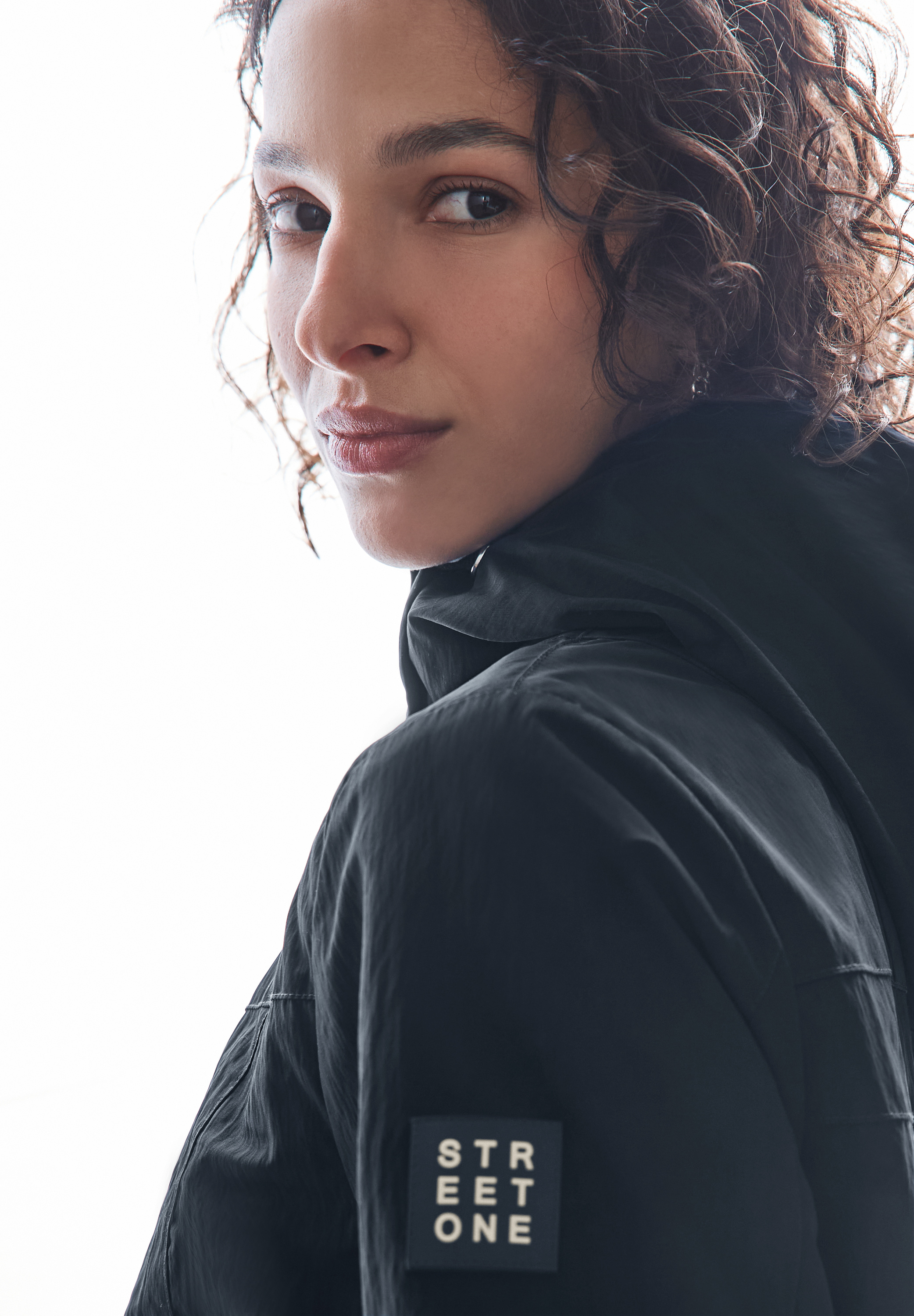 Moderner Windbreaker