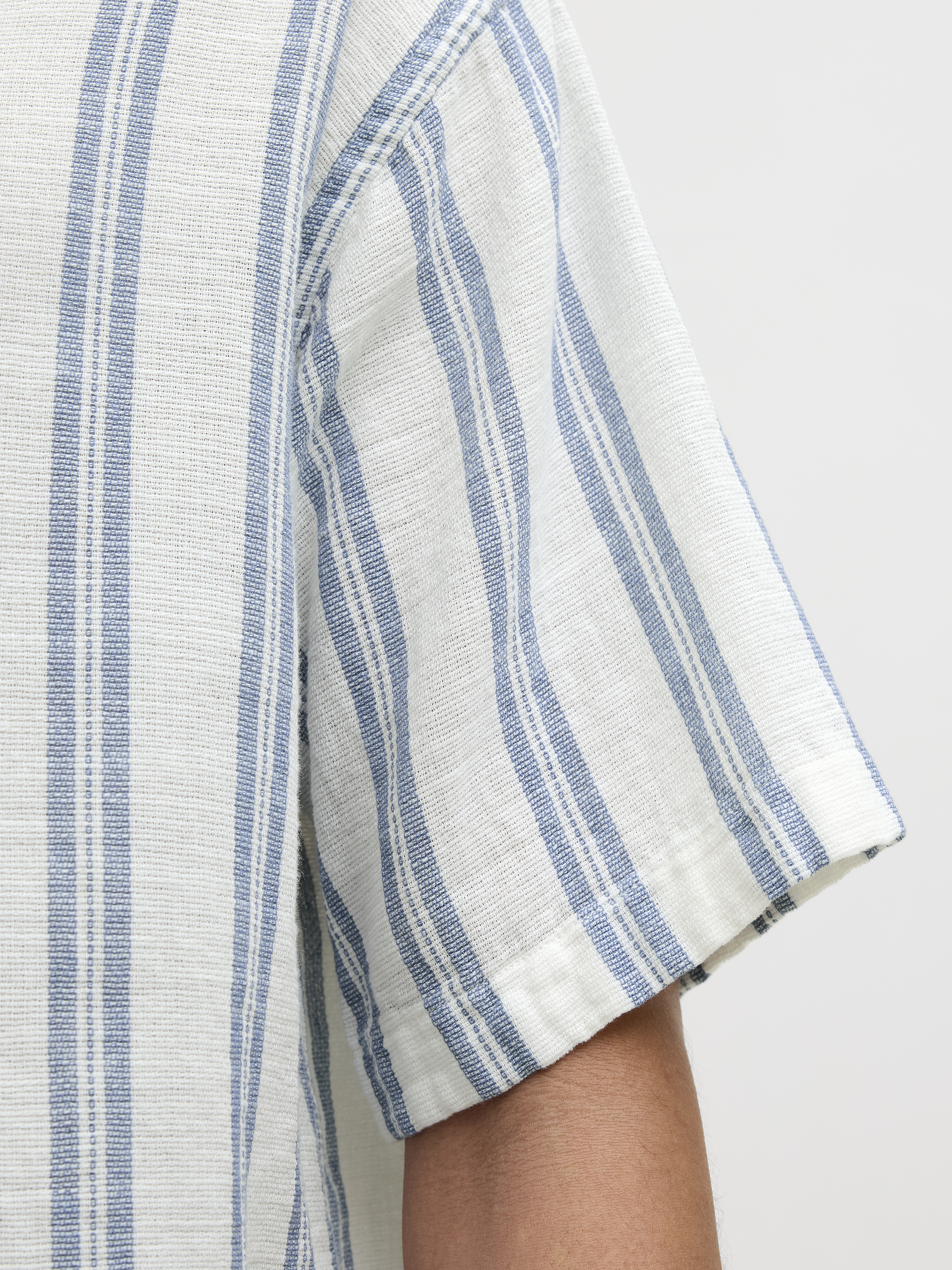 JJEENZO STRIPE RESORT SHIRT SS SN
