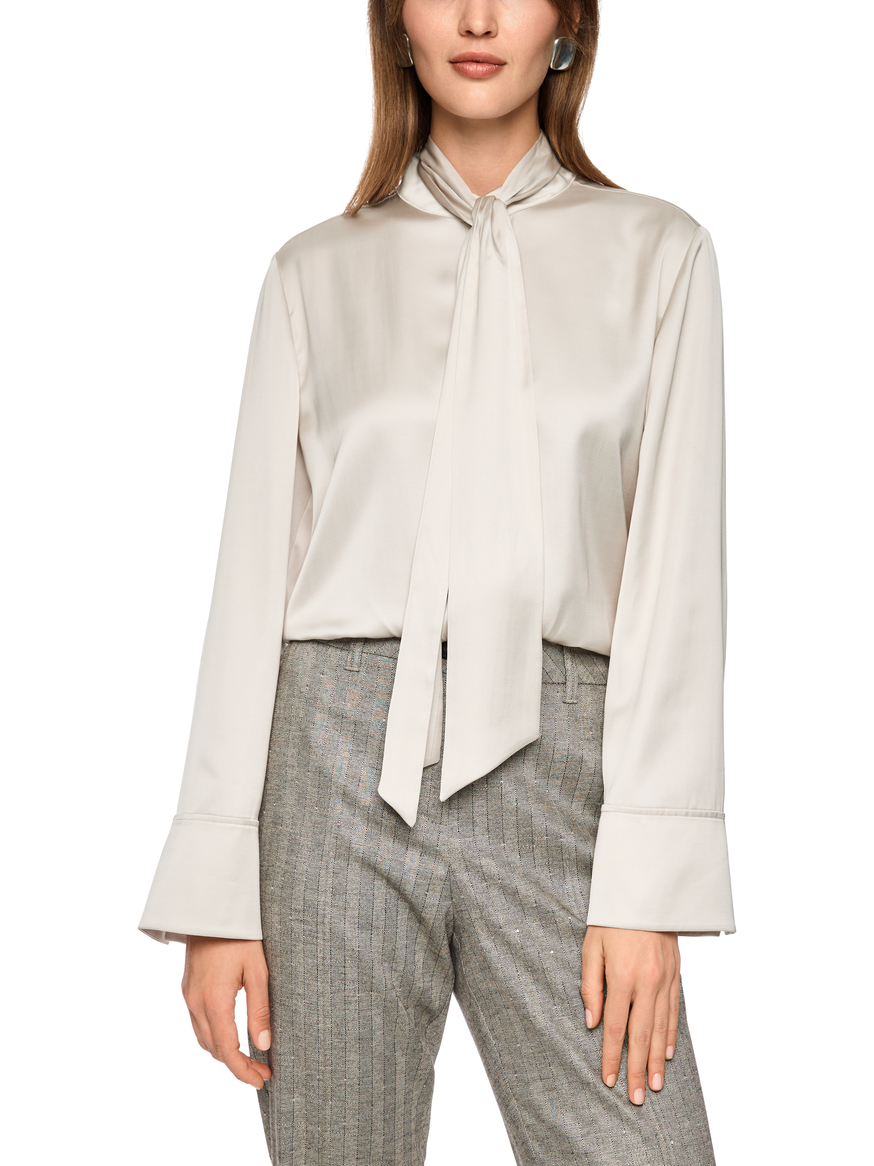 Feminine Bluse mit Schluppe