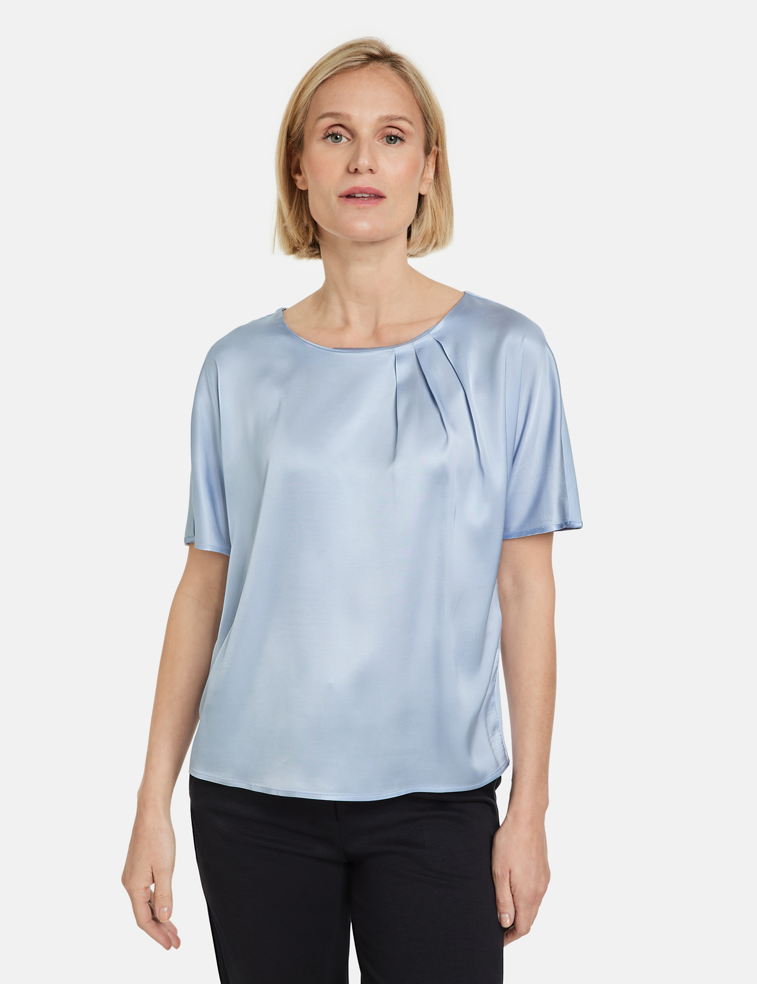 Fließendes Blusenshirt mit Material-Patch