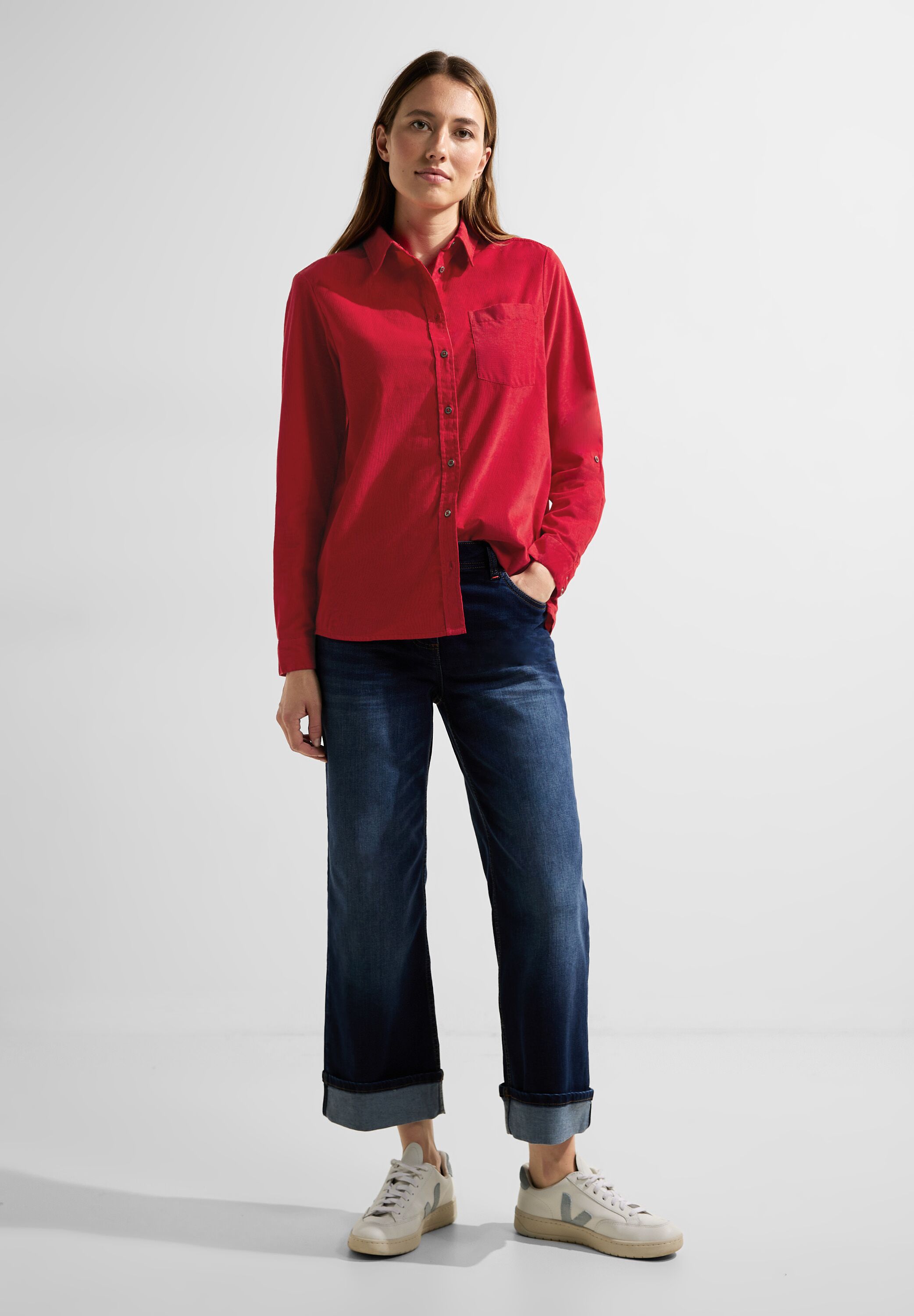 Cordbluse mit Hemdkragen