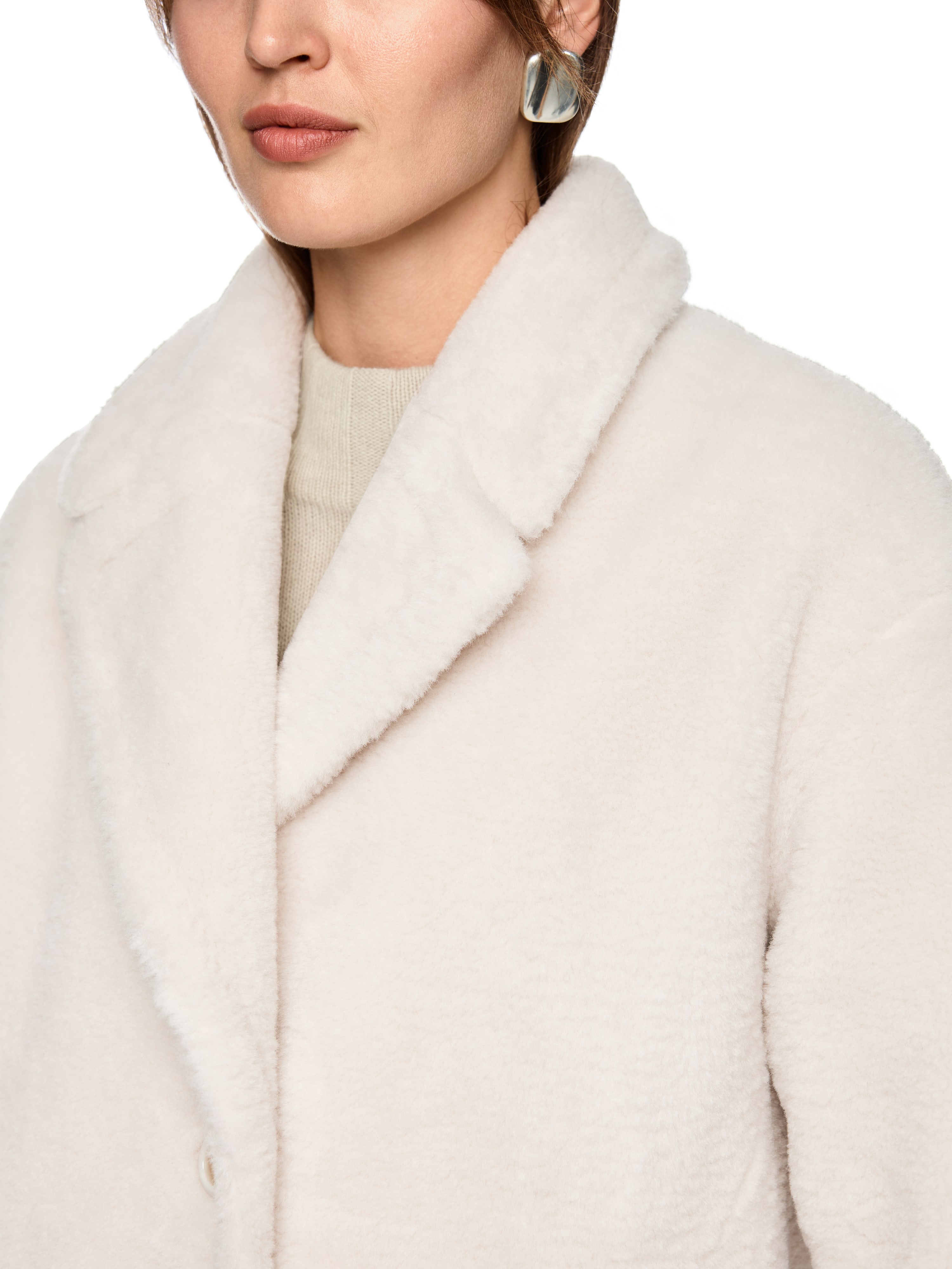 Fake Fur Mantel in Oversized-Form