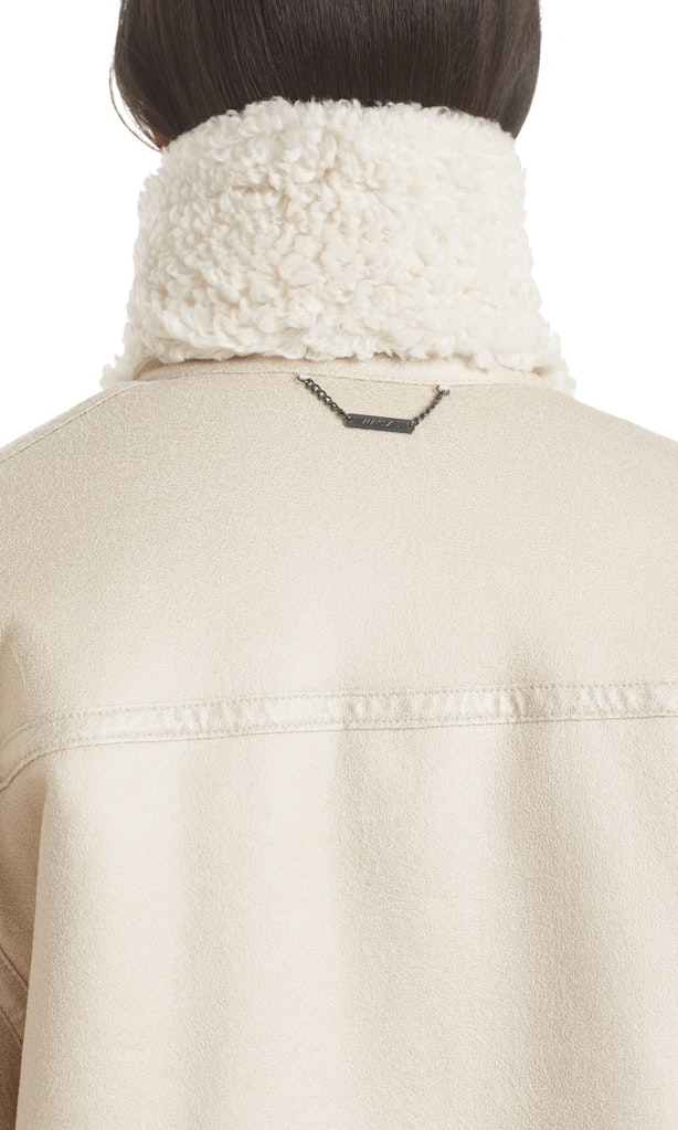 Superflauschige Wendejacke