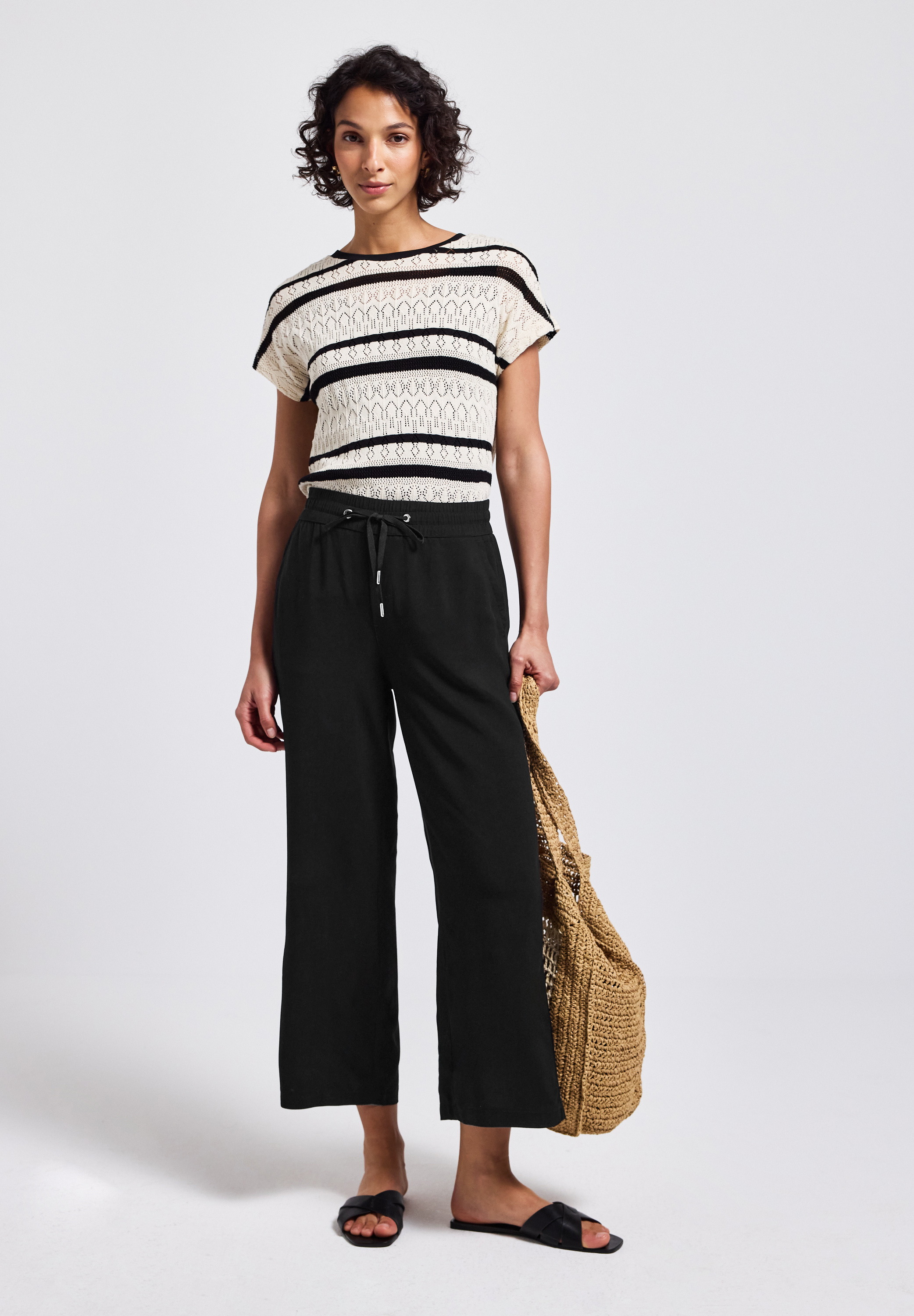 Wide Leg Hose