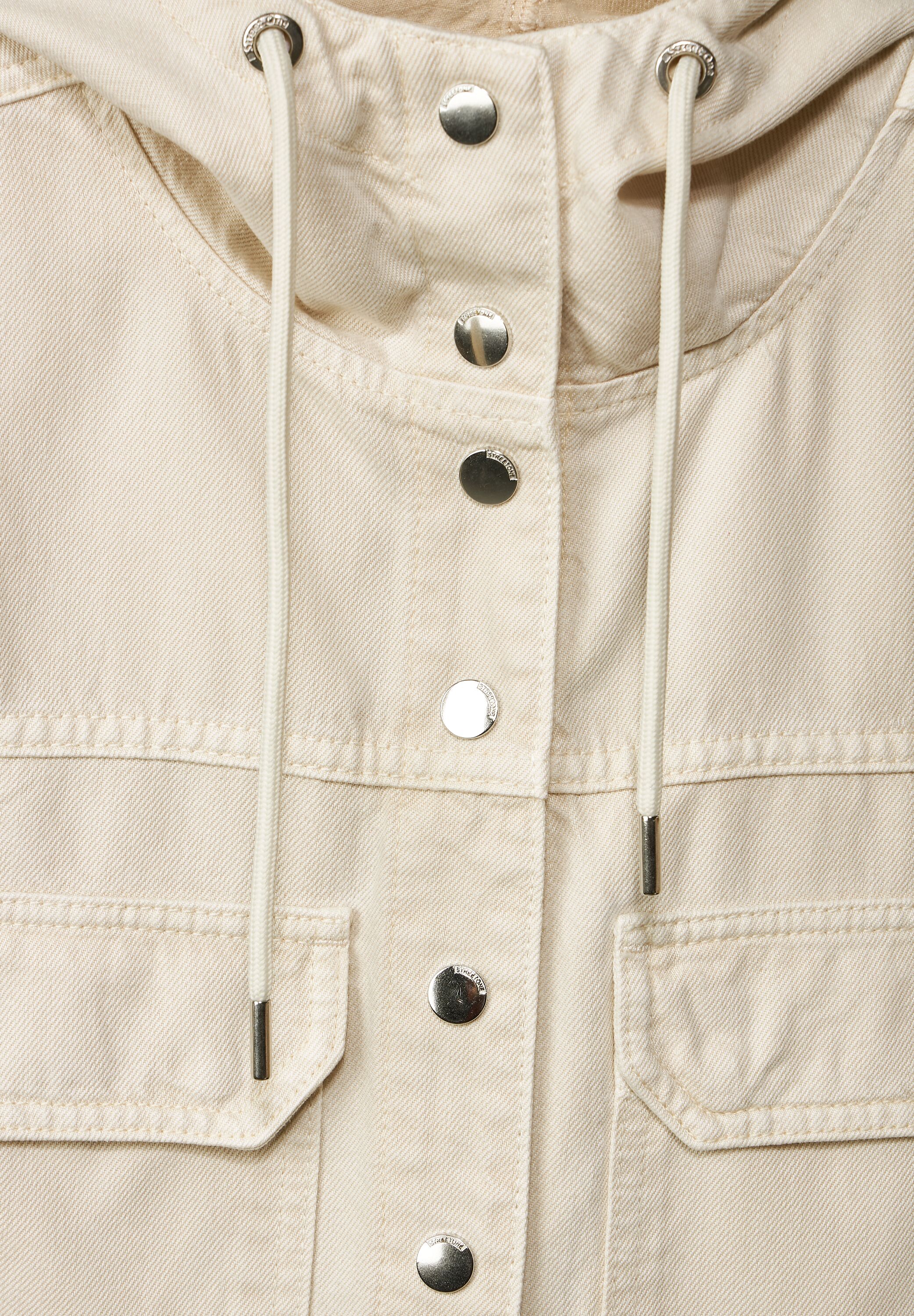Jeansjacke mit Kapuze