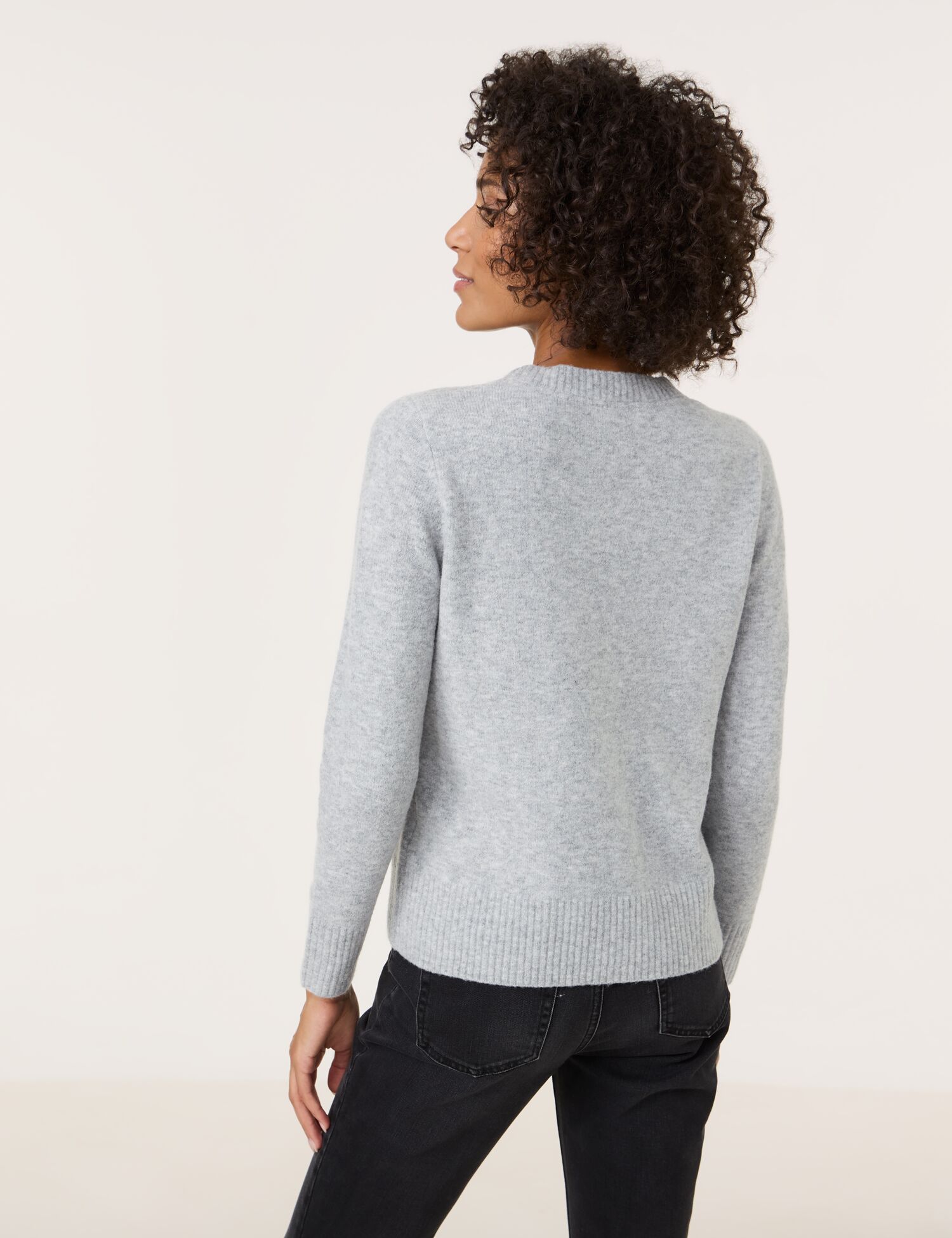 Strickpullover mit Ziersteinchen