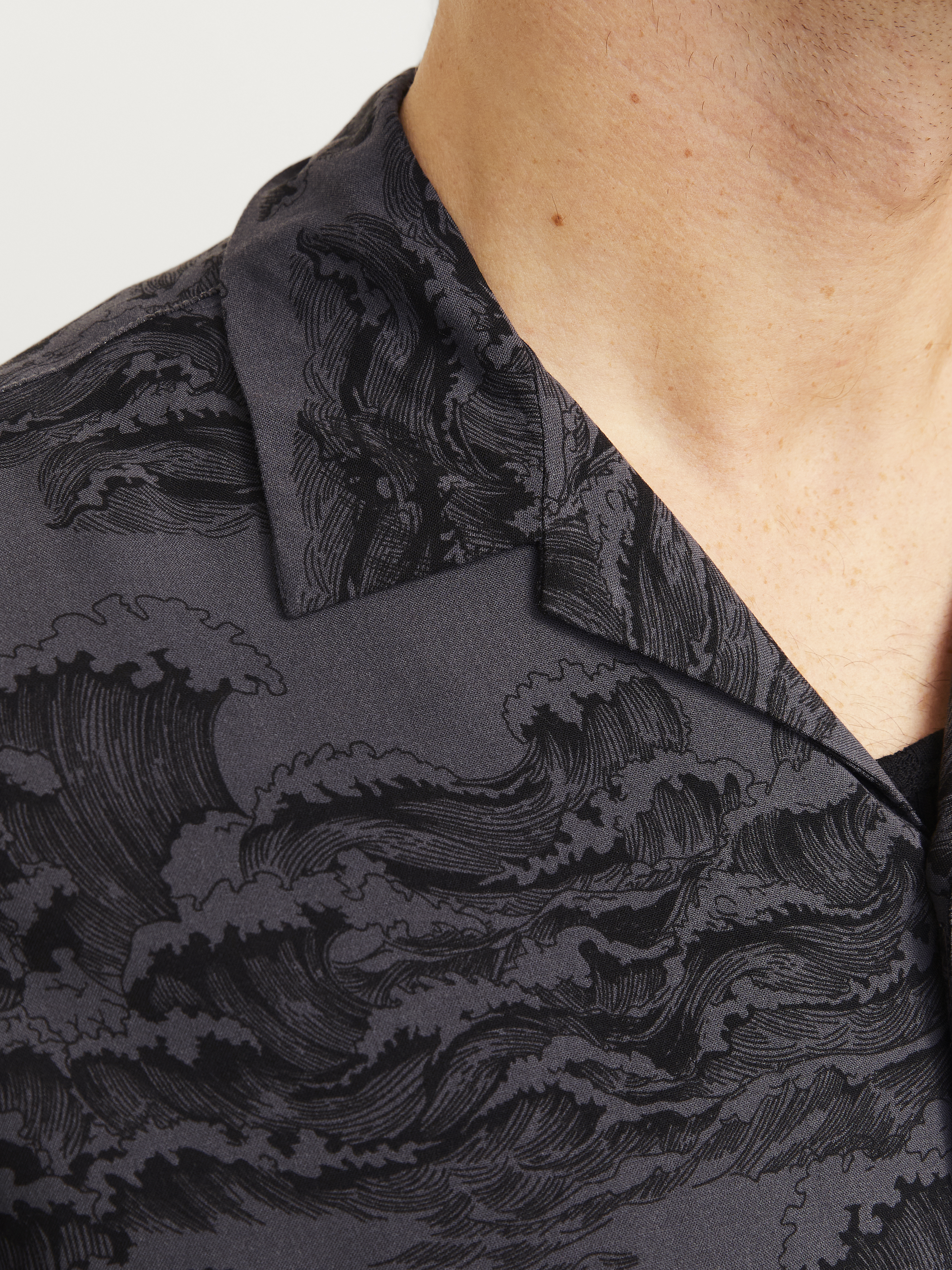 JJJEFF AOP RESORT SHIRT SS
