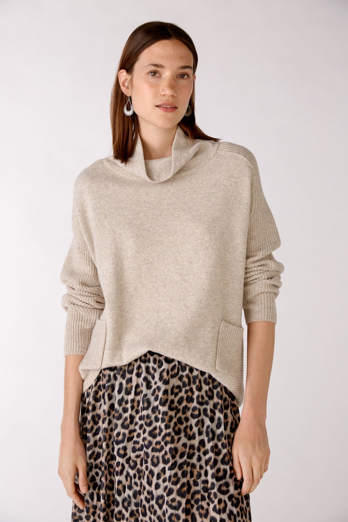 Pullover mit aufgesetzten Taschen
