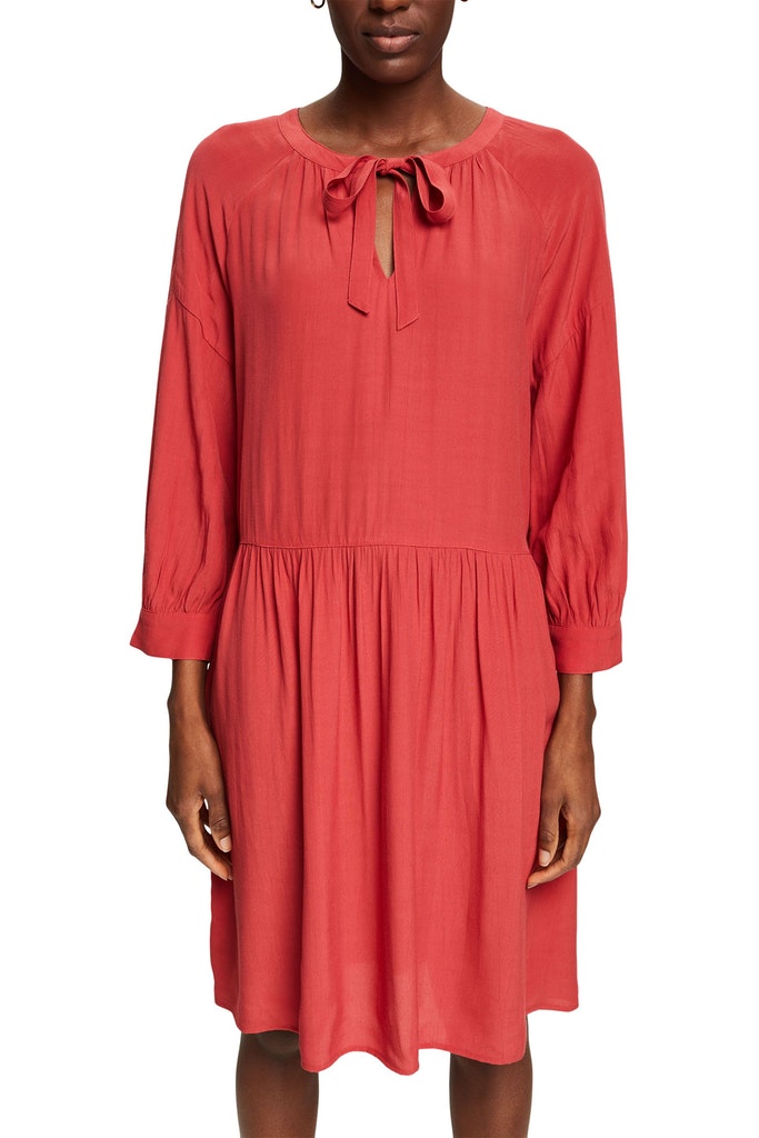 Kleid mit Schluppe