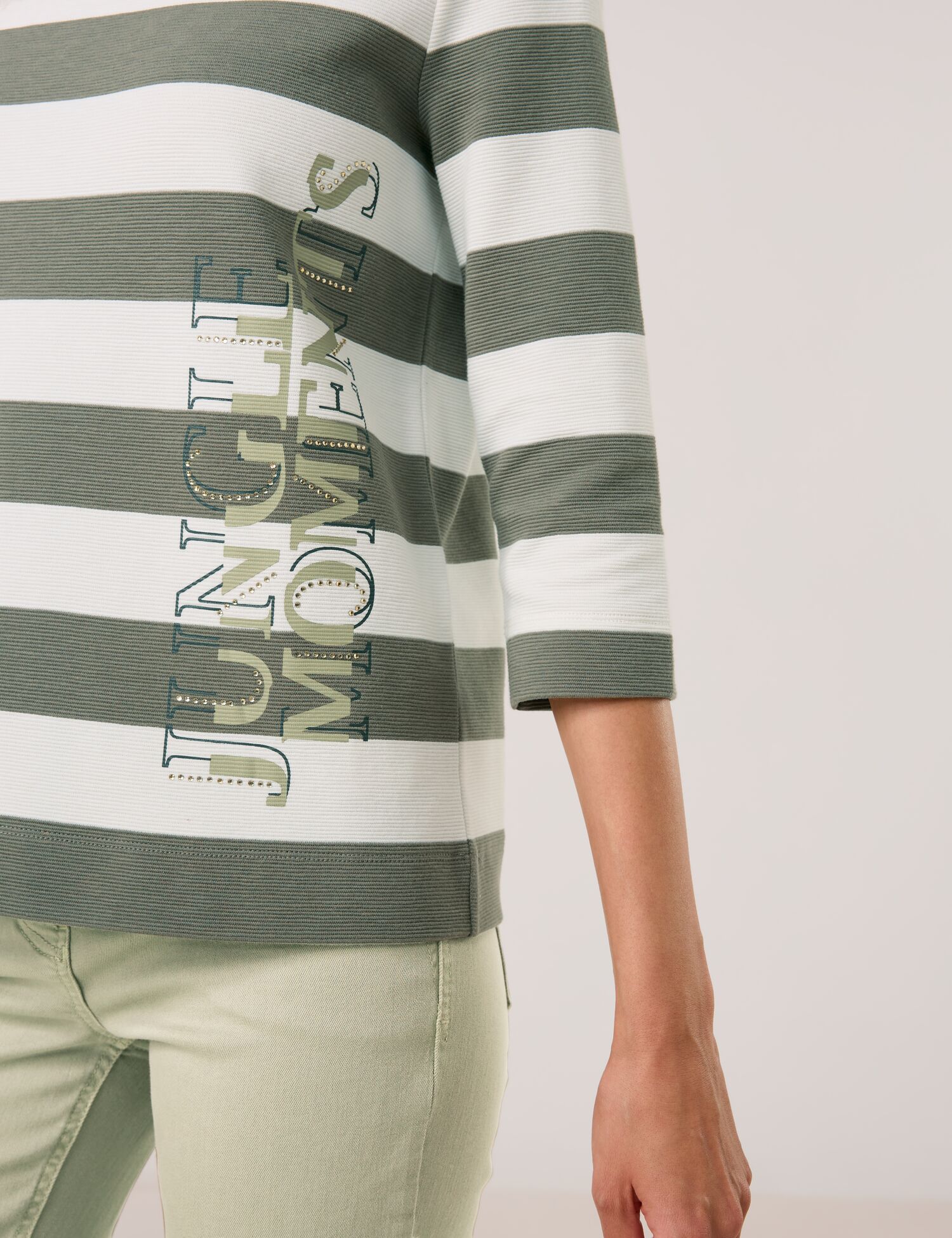 3/4 Arm Shirt mit Ziersteinchen und Struktur