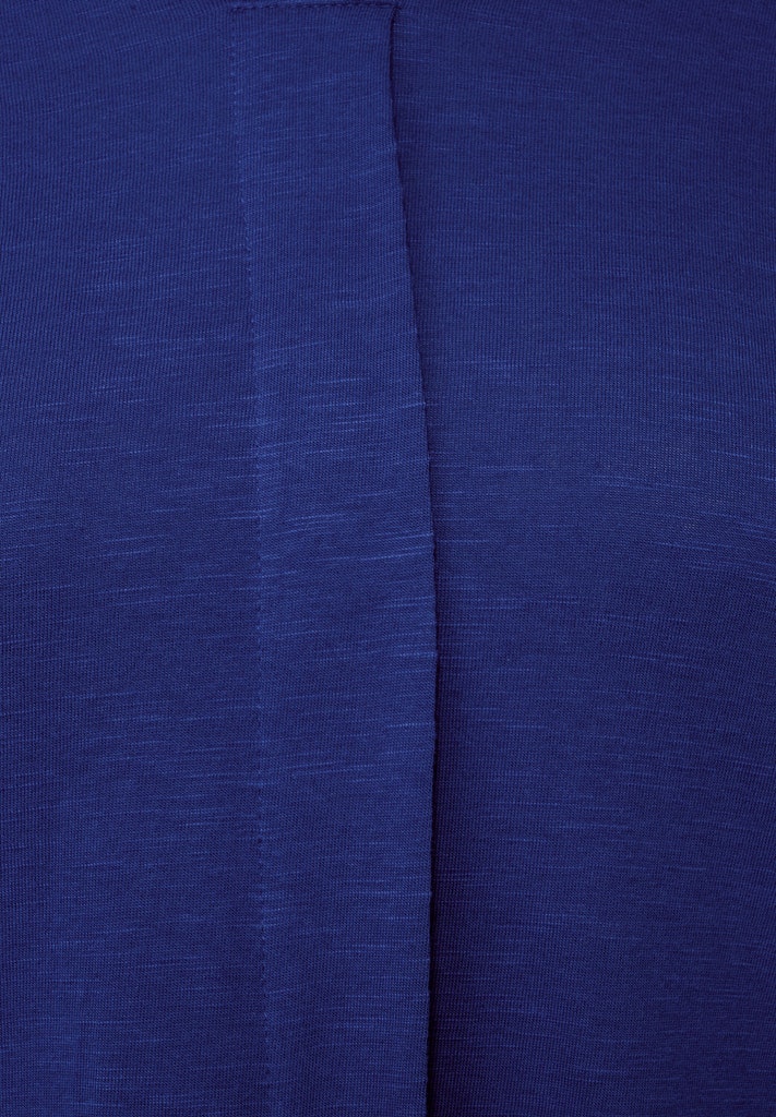 Shirt mit V-Ausschnitt