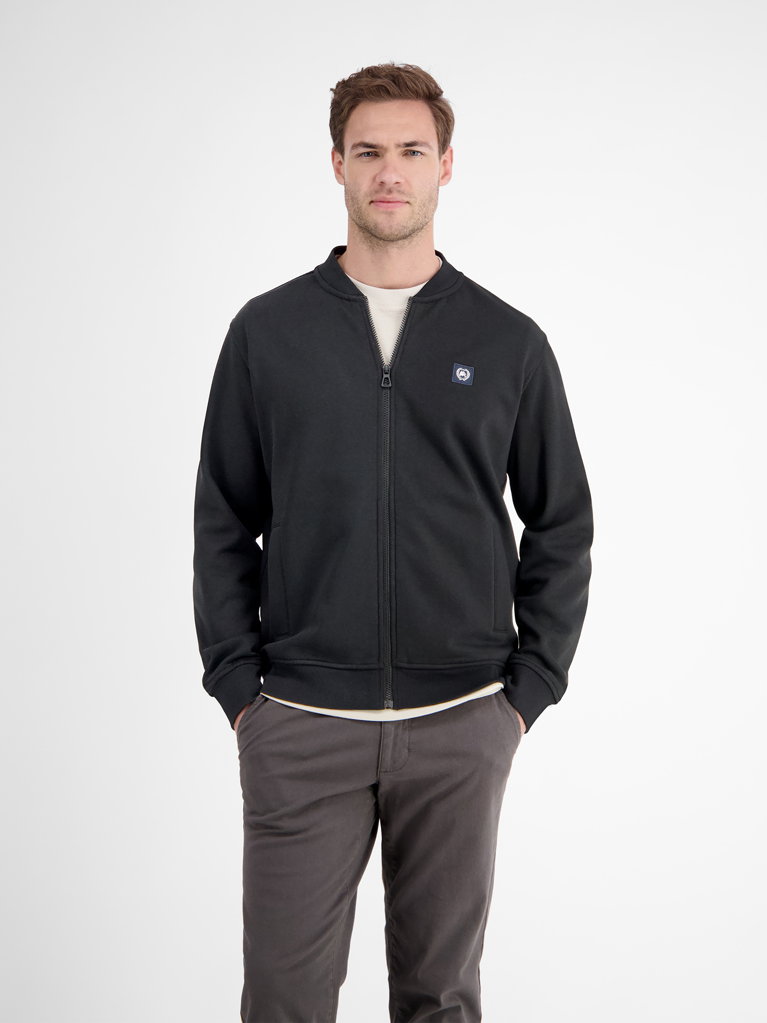JACKE FULLZIP