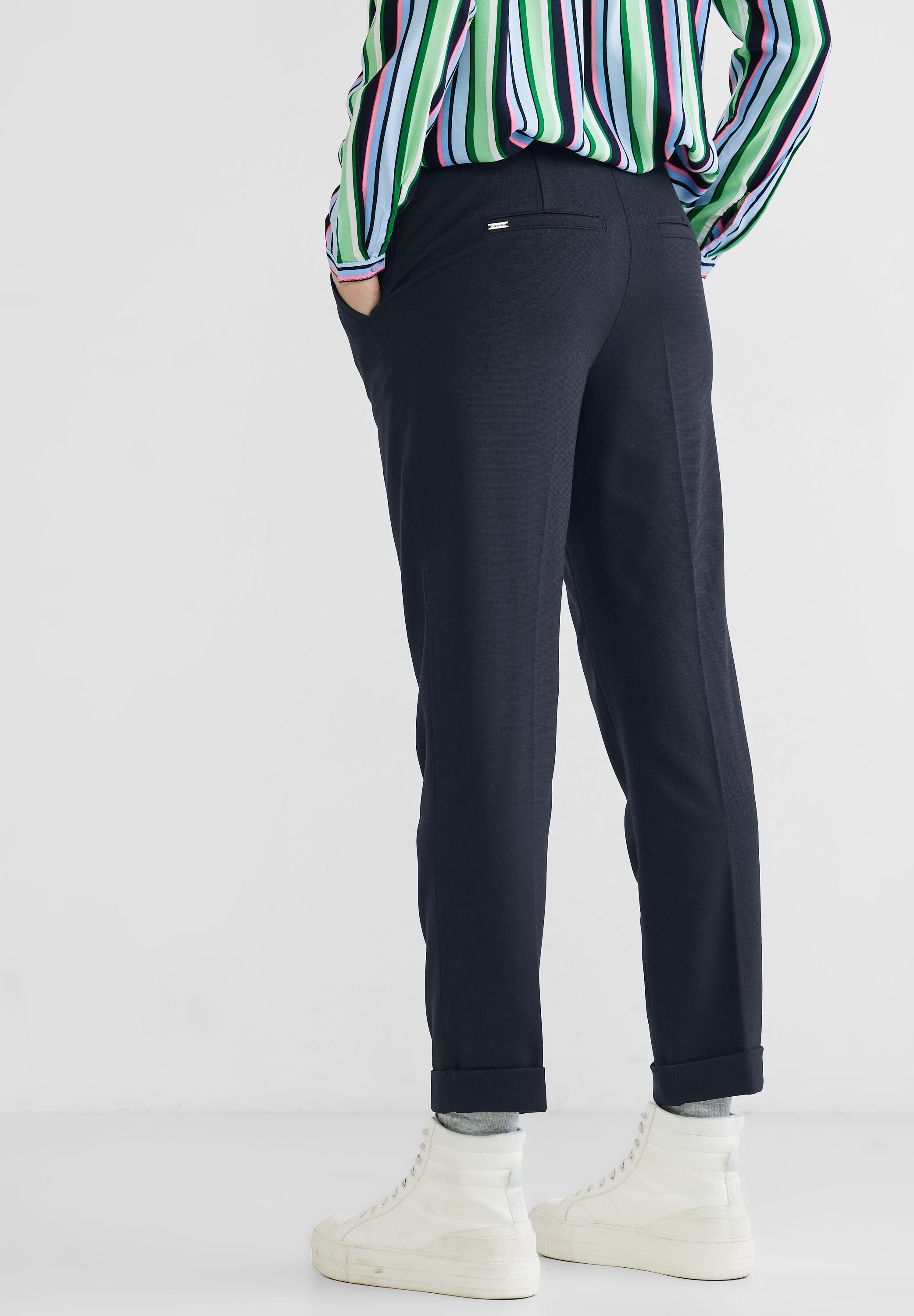 Casual Fit Chinohose