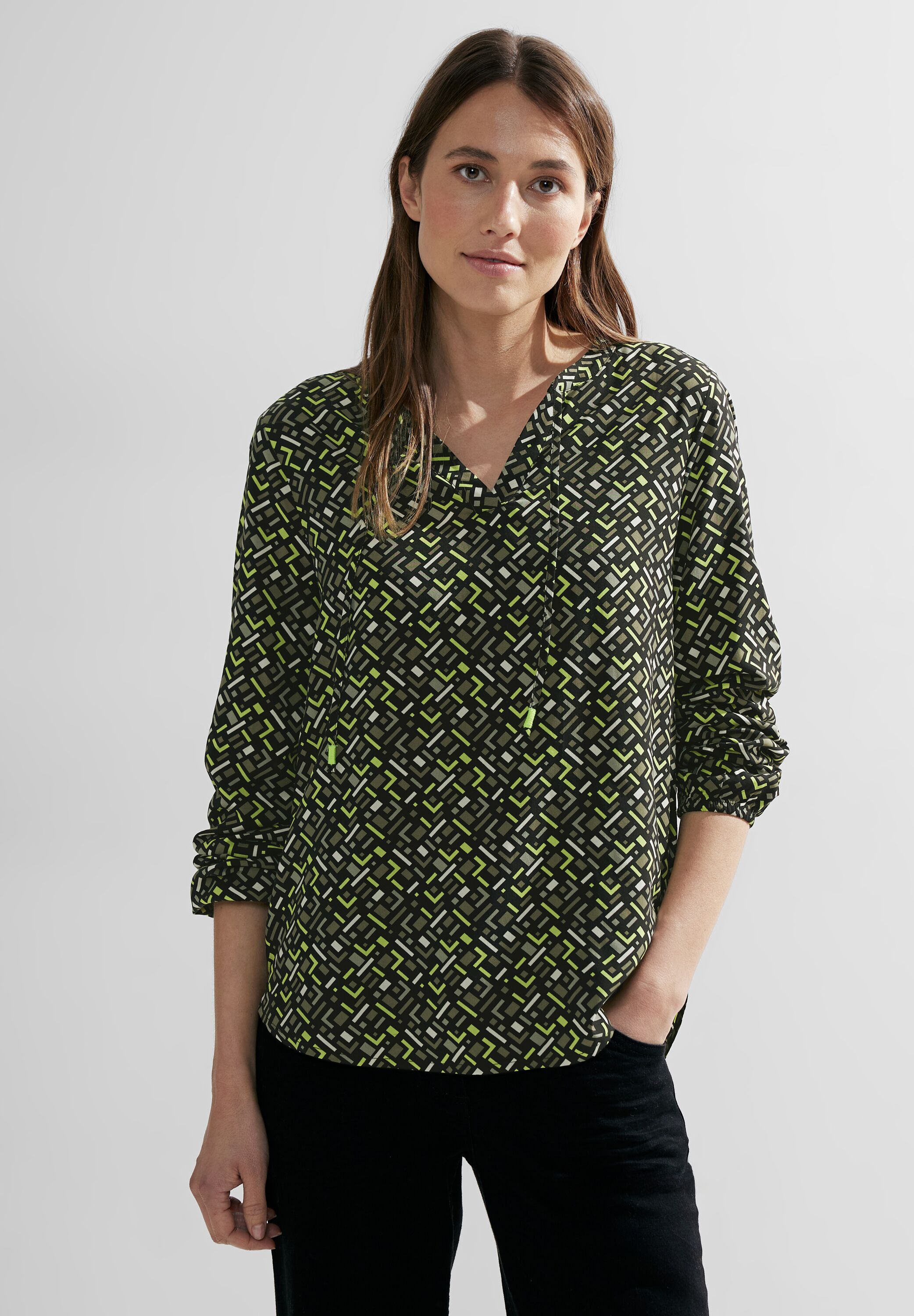 Bluse mit Minimalmuster