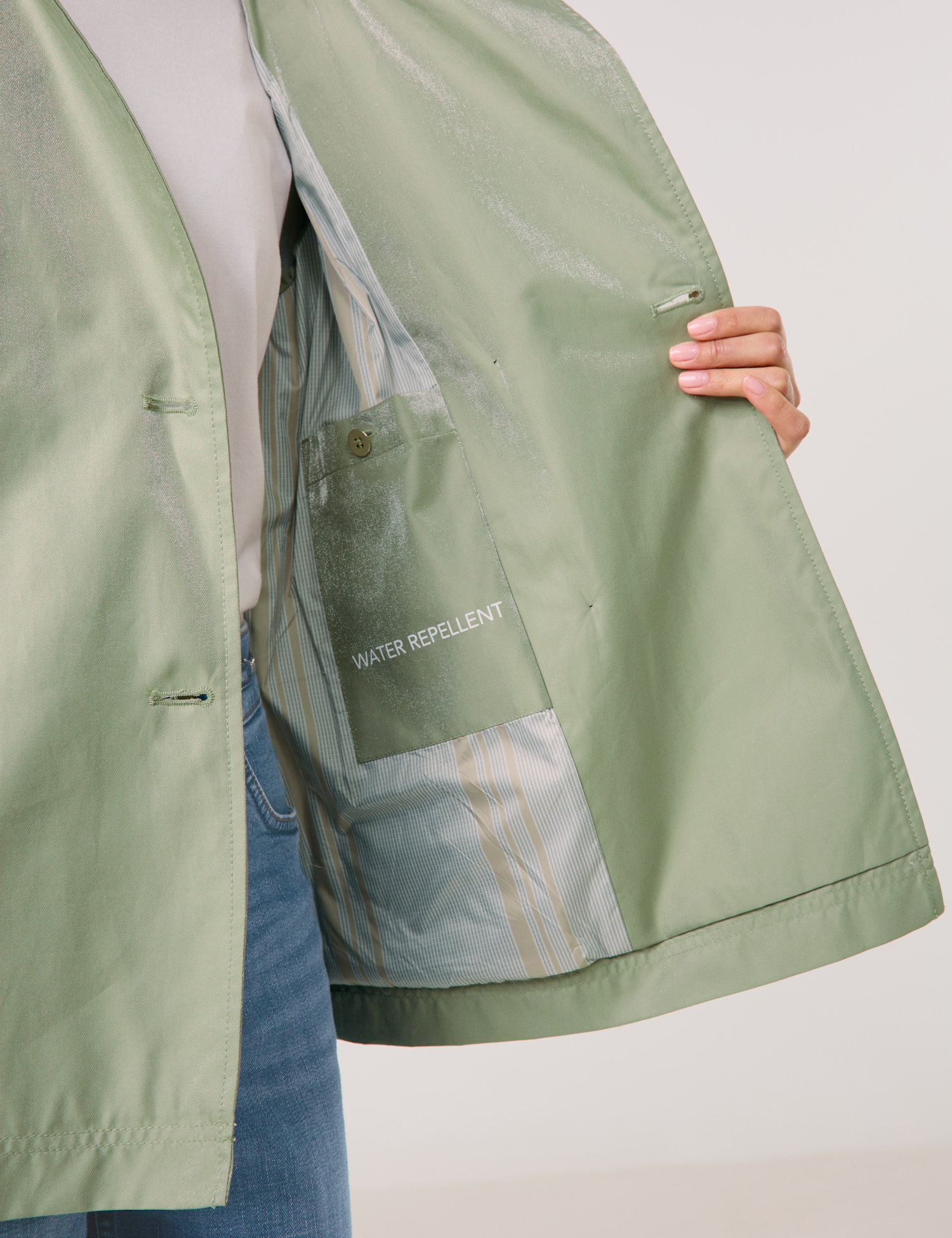 Outdoorjacke mit leichtem Glanz
