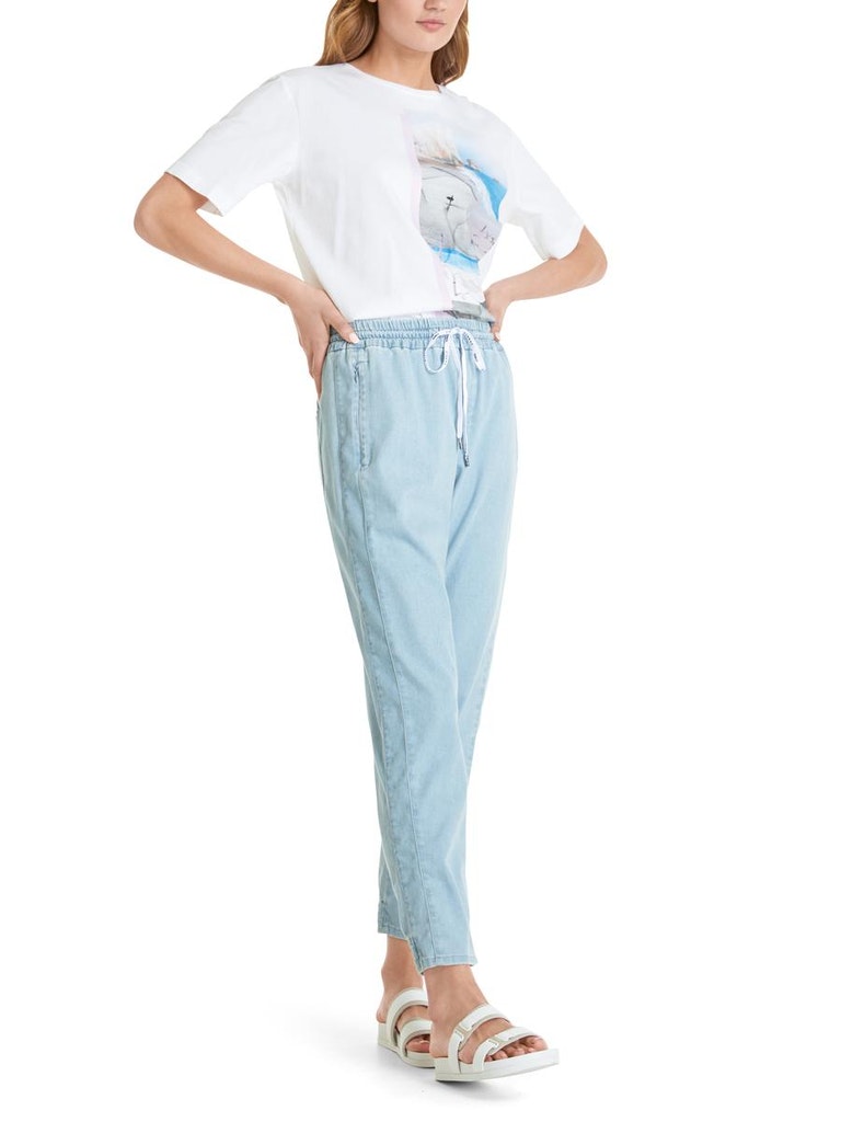 Joggpant aus Light Blue Denim