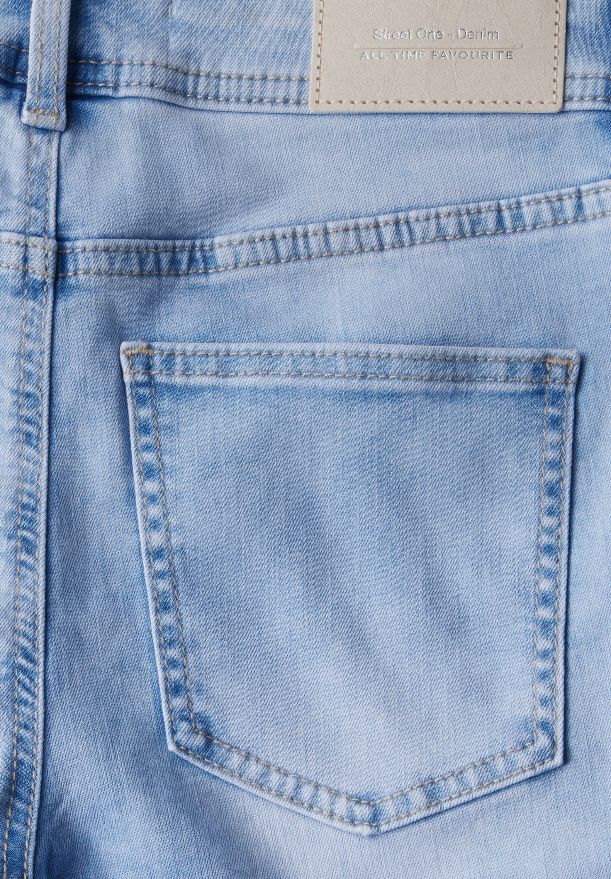 Bermuda Jeans
