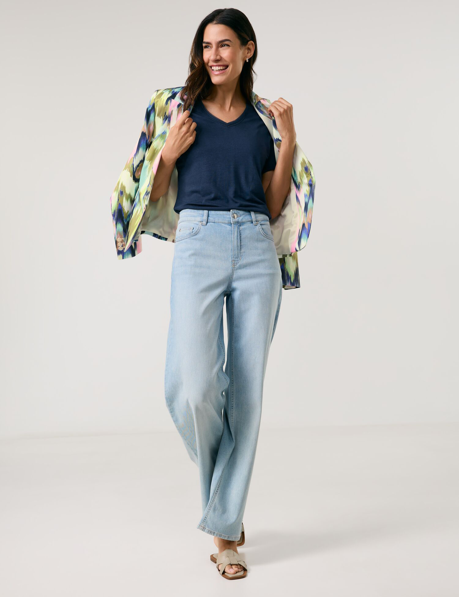 T-Shirt aus Viskose-Leinen-Mischung