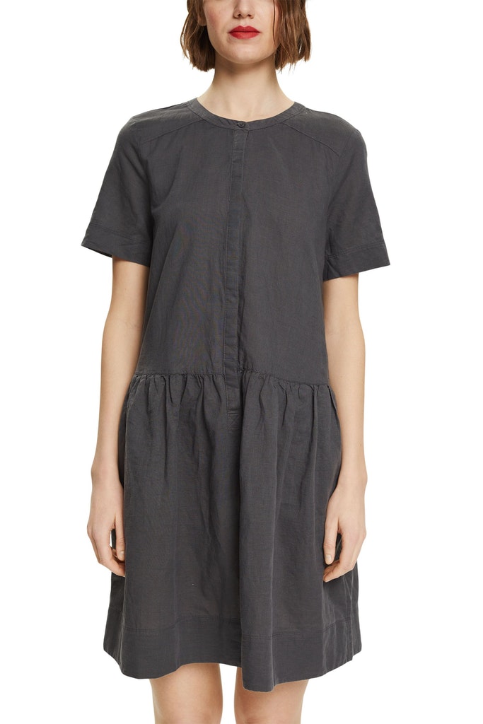 Aus Leinen-Mix: Kleid mit Knopfleiste