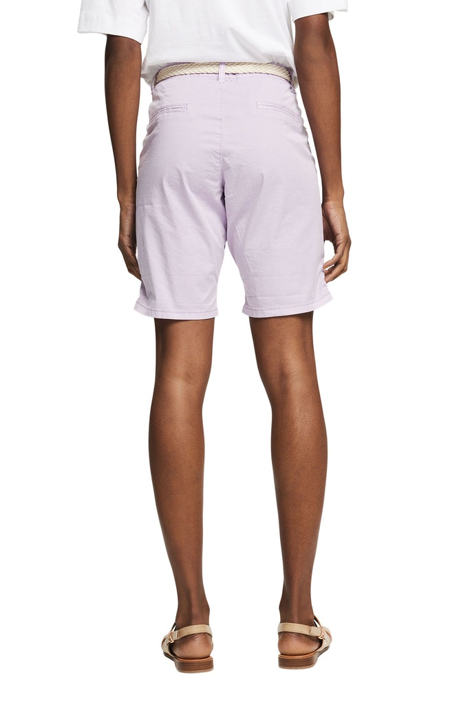 Shorts mit geflochtenem Gürtel