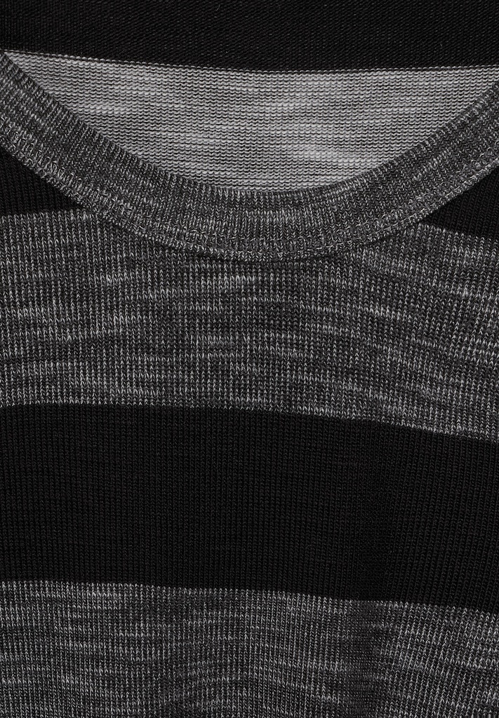 T-Shirt mit Streifenmuster