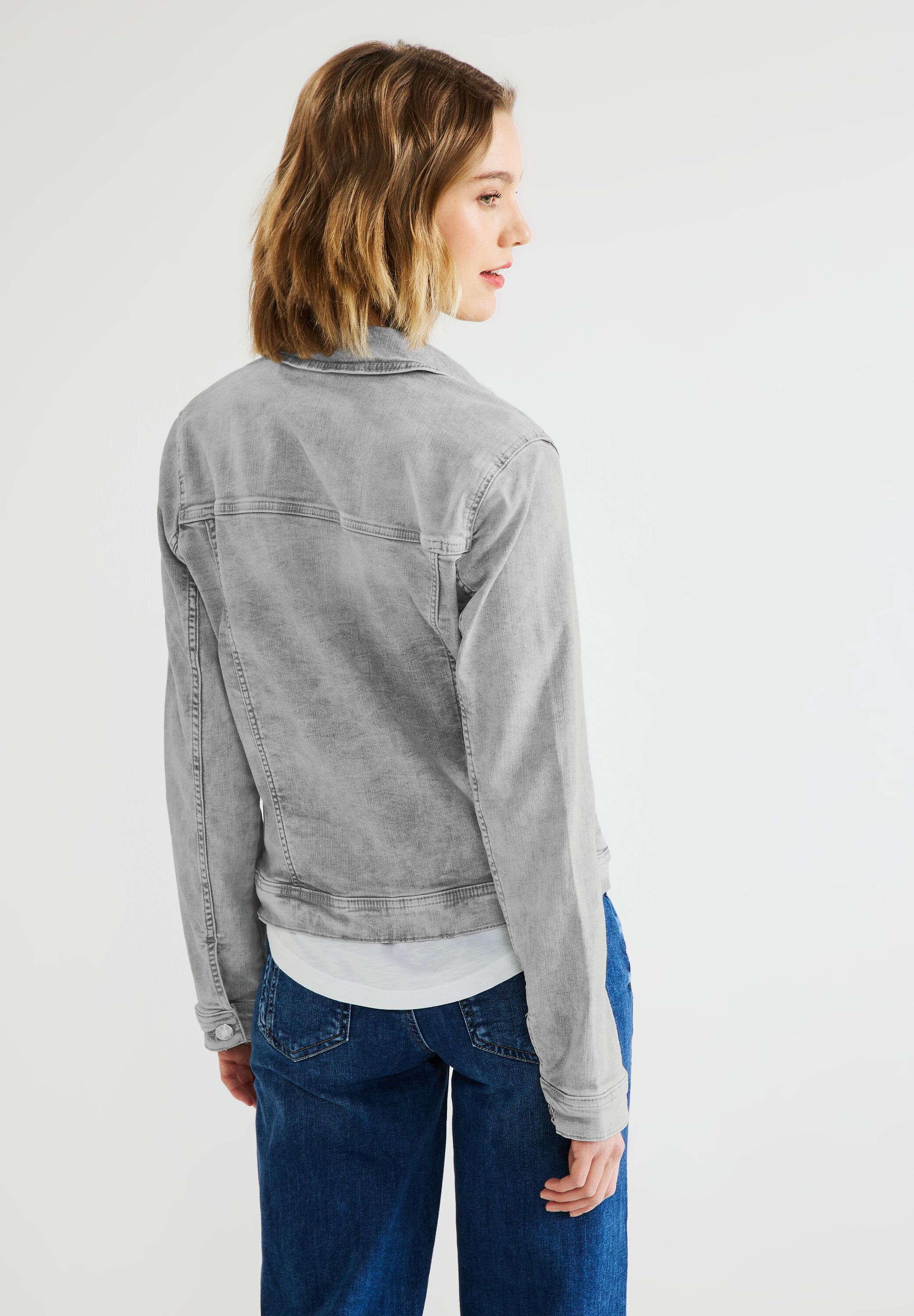 Graue Jeansjacke