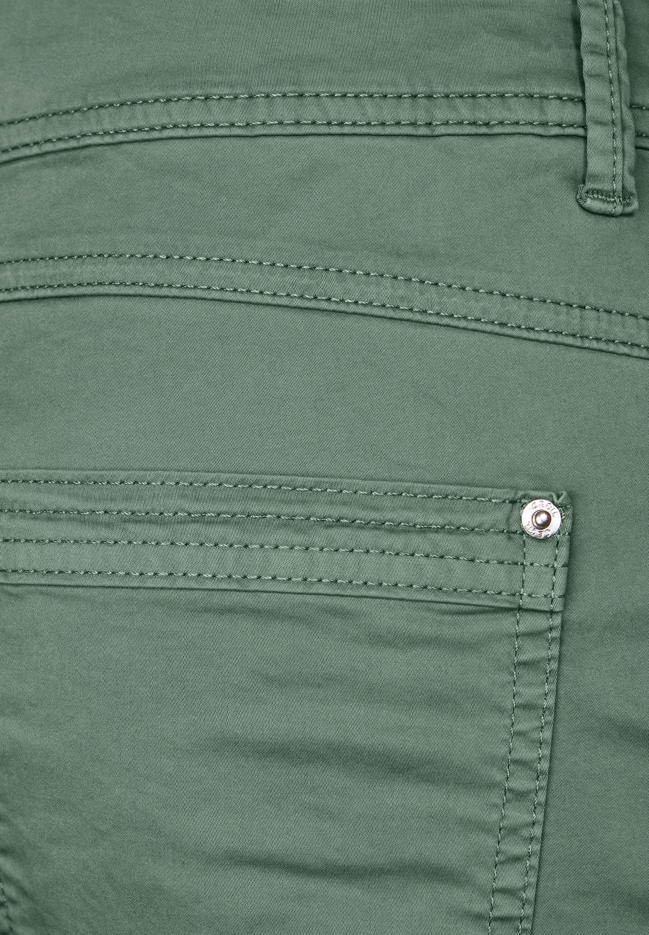 Casual Fit Hose
