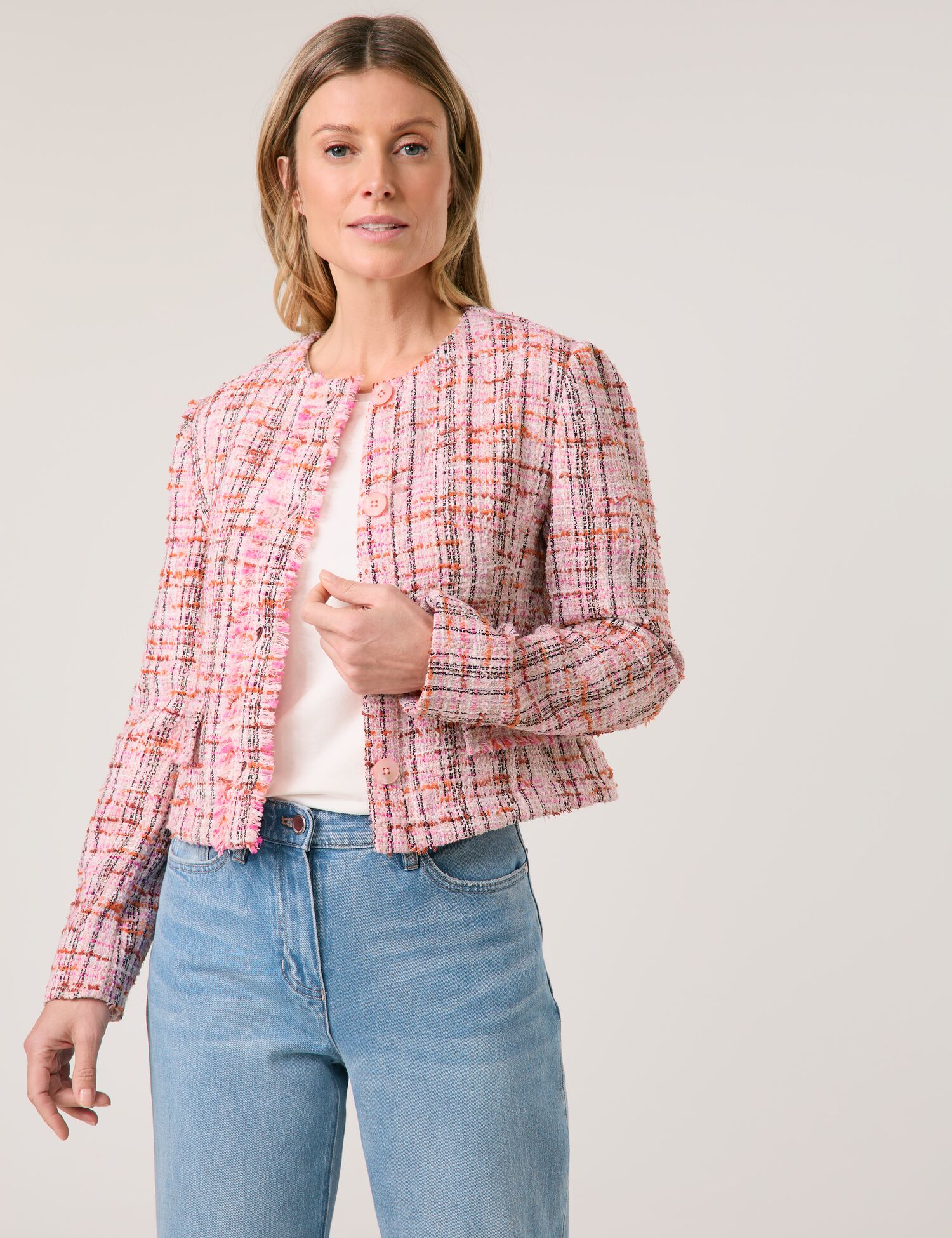 Blazerjacke in Bouclé-Optik mit Fransenkante