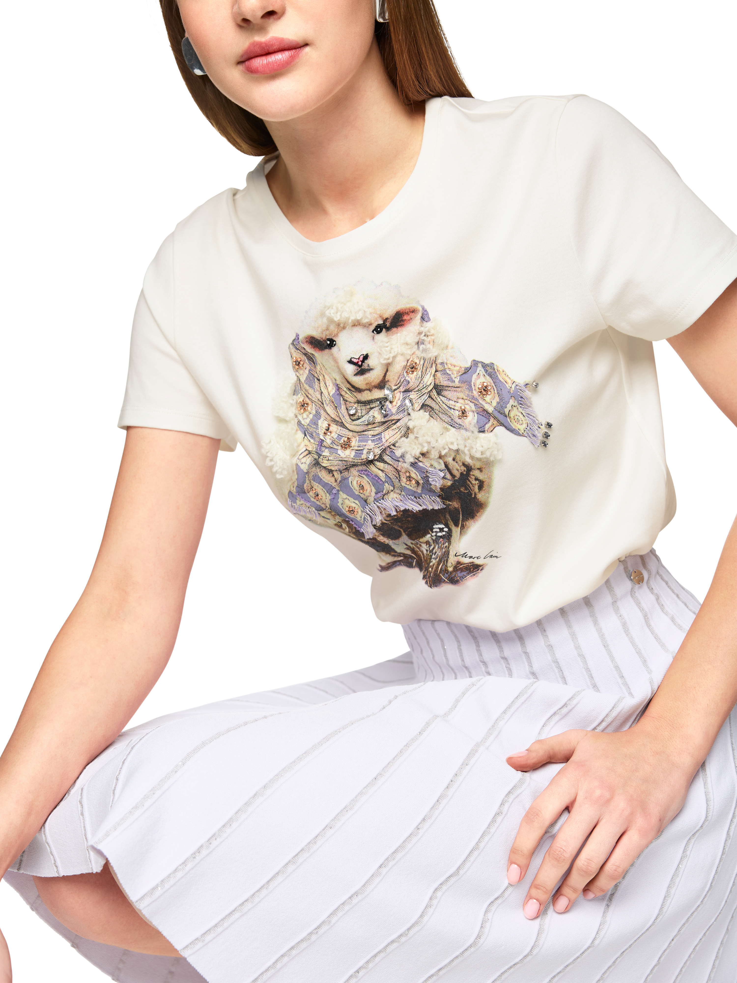 T-Shirt mit 3D-Applikation