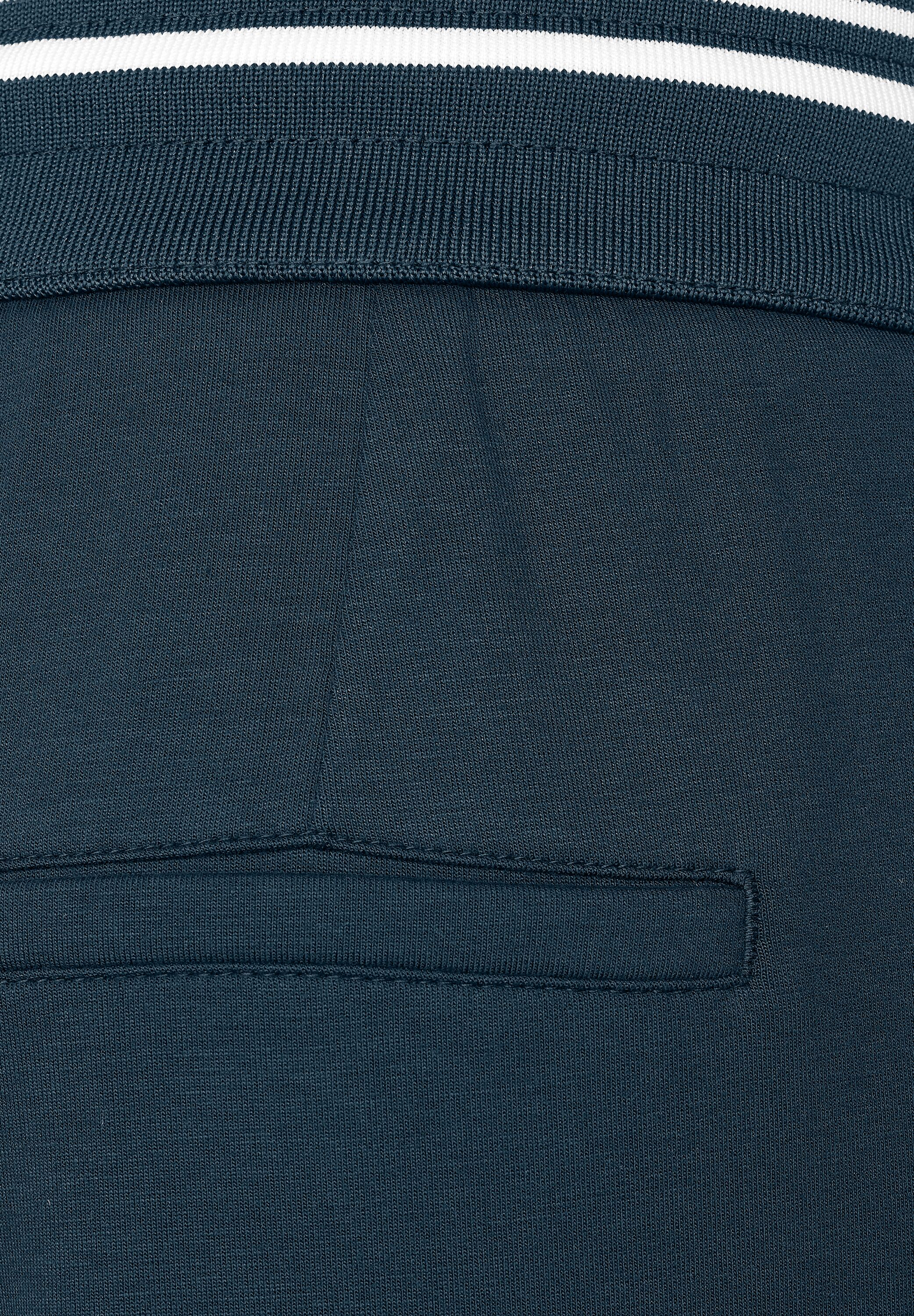 Loose Fit Hose