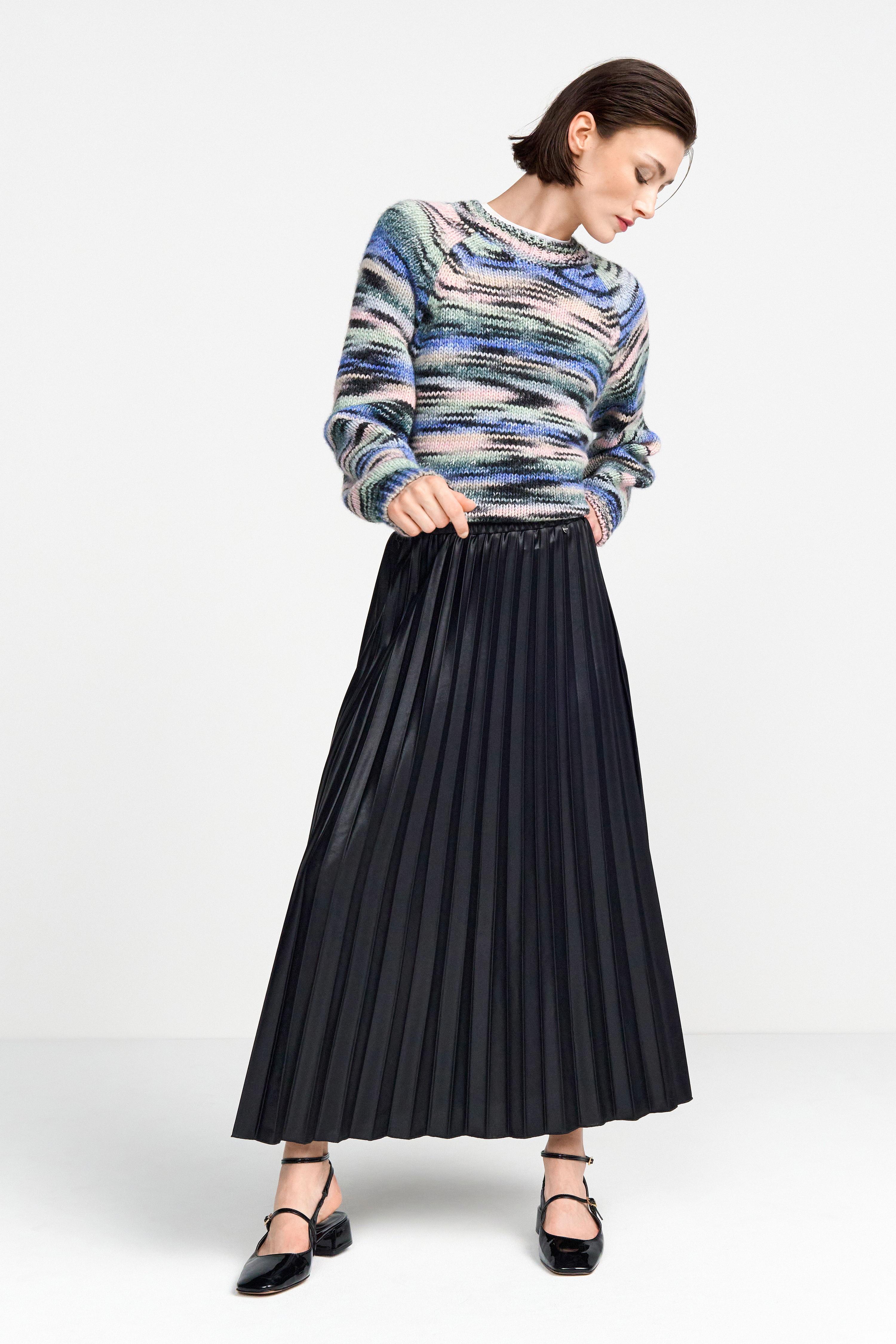 Shiny plissee skirt