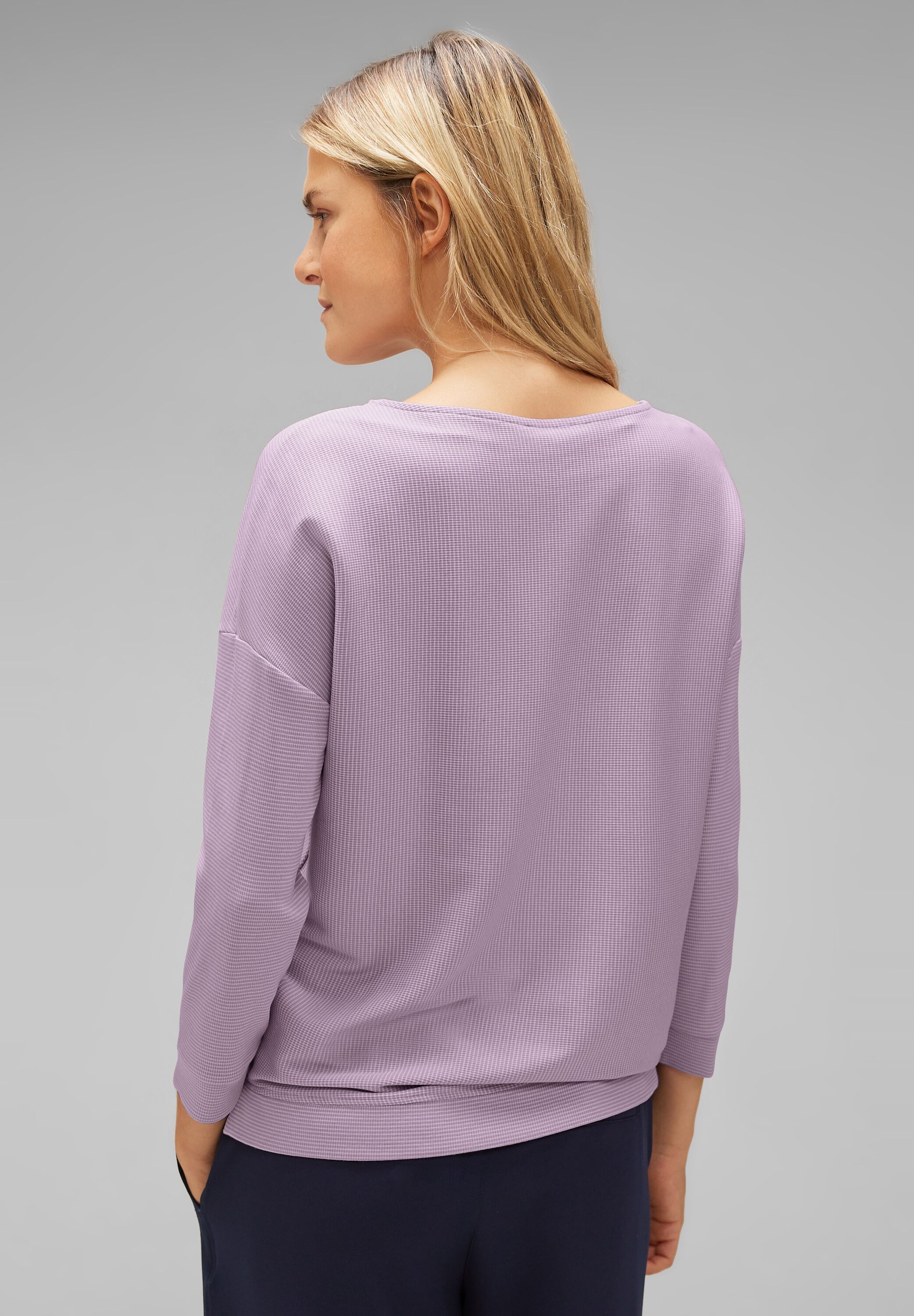 Shirt mit Streifenstruktur