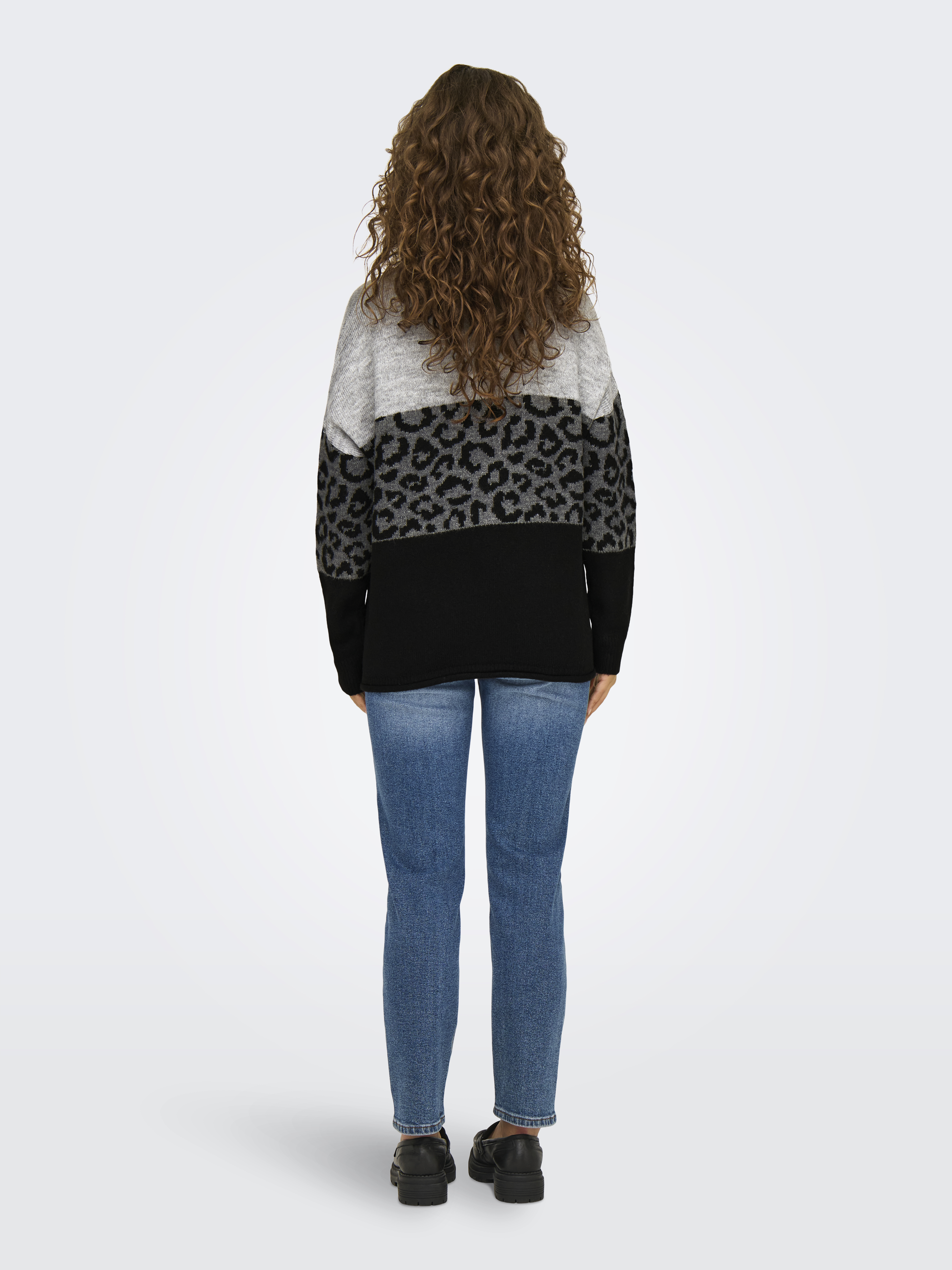 ONLJADE ANIMAL LS O-NECK KNT NOOS