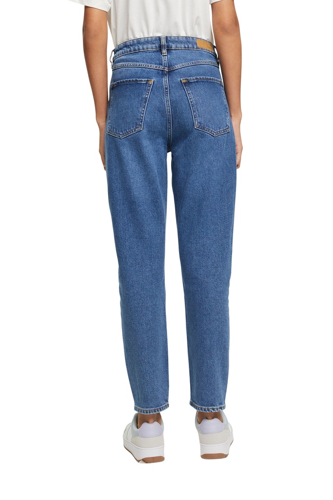 Mom-Jeans mit hoher Taille