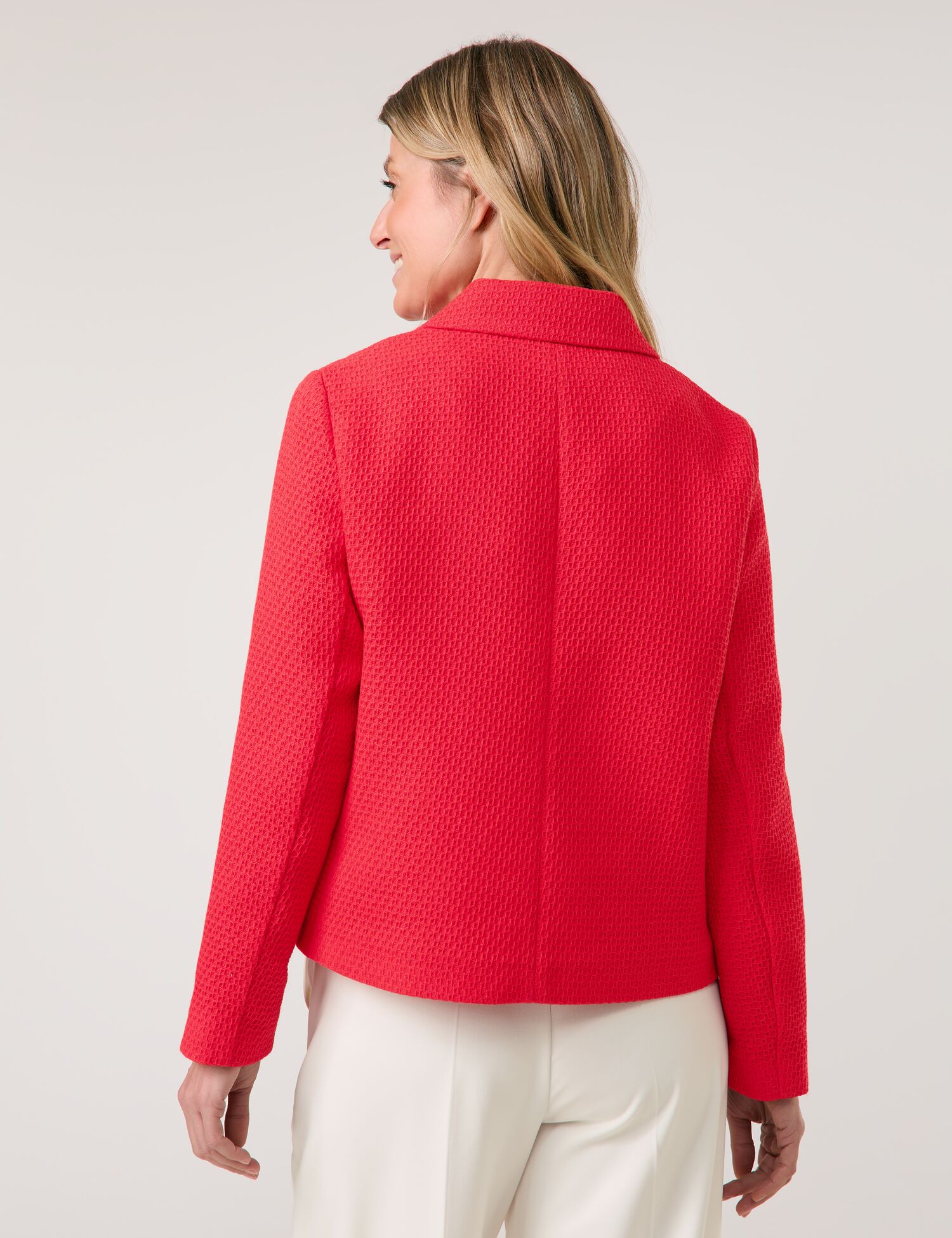 Modische Blazerjacke in Strukturoptik