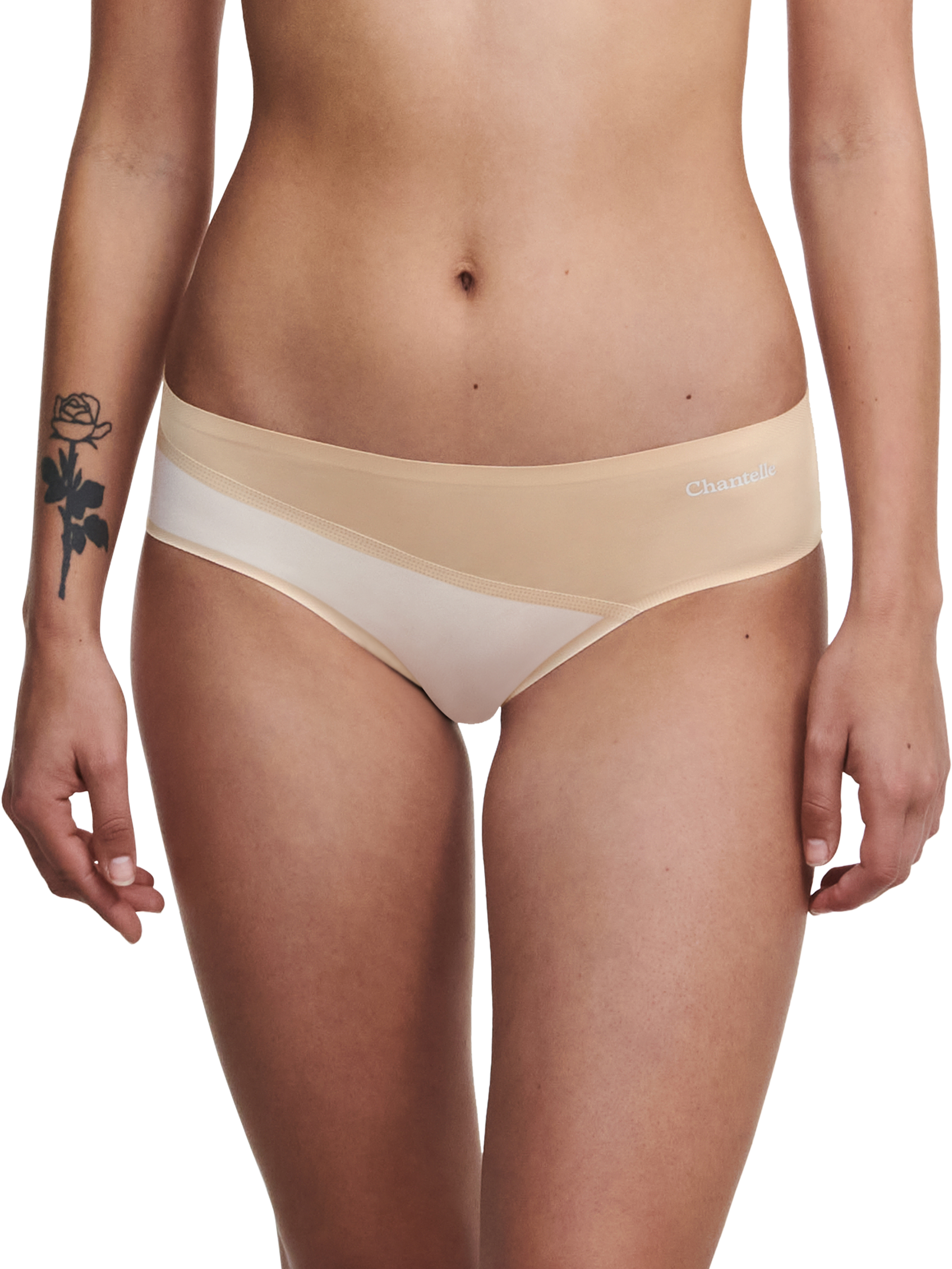 ESSENTIAL Shorty