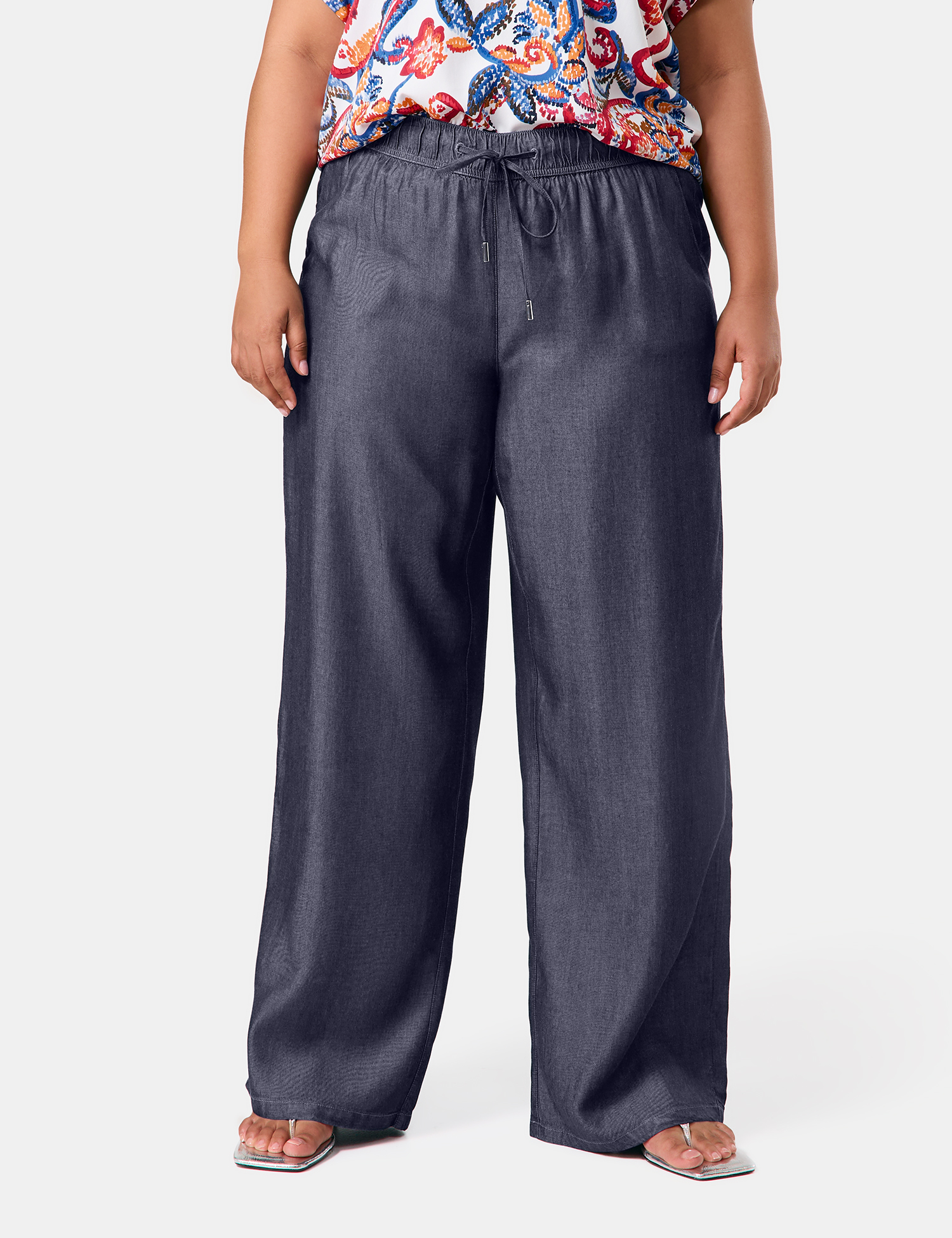 Fließende, weite Hose mit Denim-Optik Carlotta
