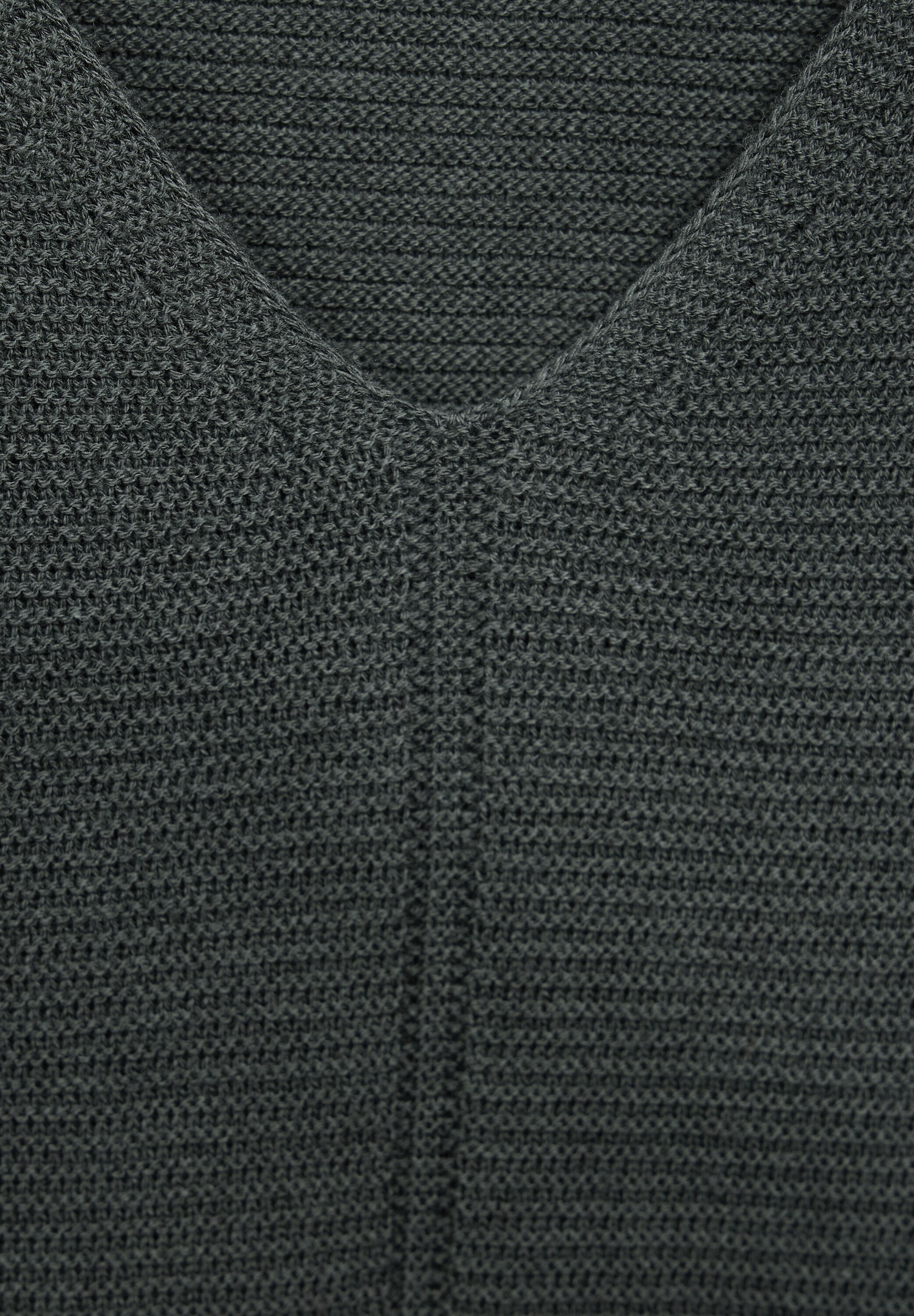 Pullover mit V-Ausschnitt