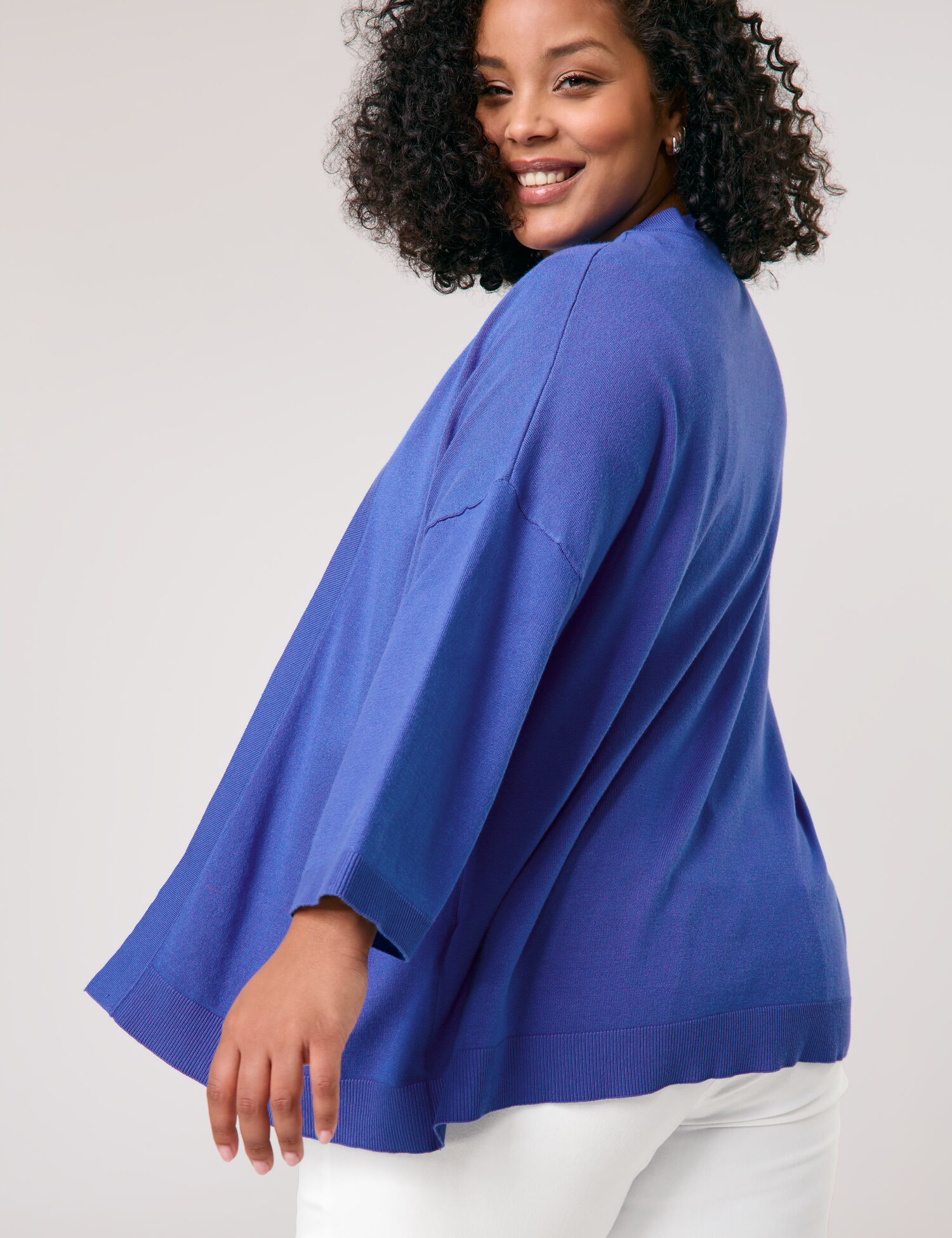 Lässige Strickjacke mit halbem Arm