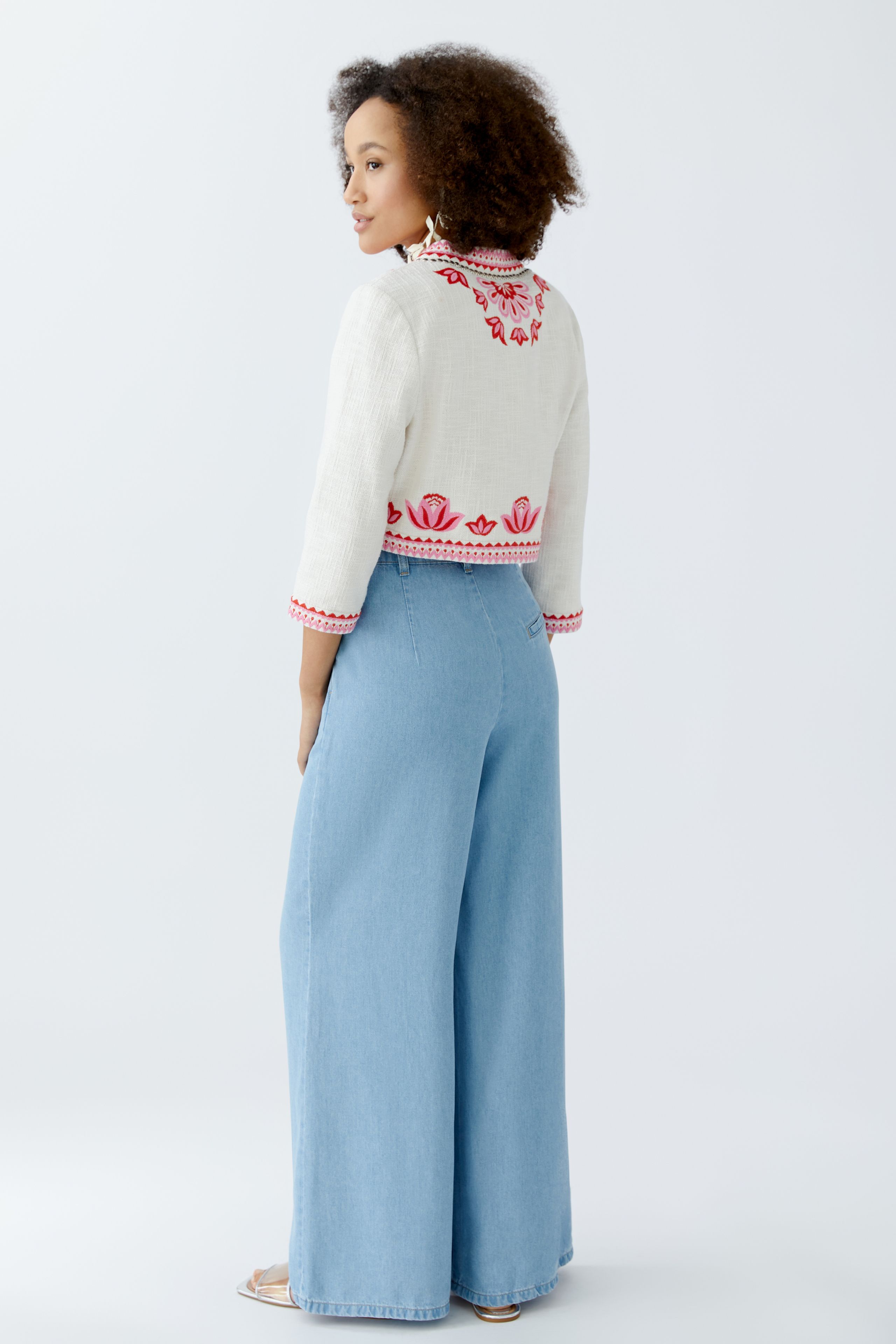Bolero Jacke mit wertiger Stickerei