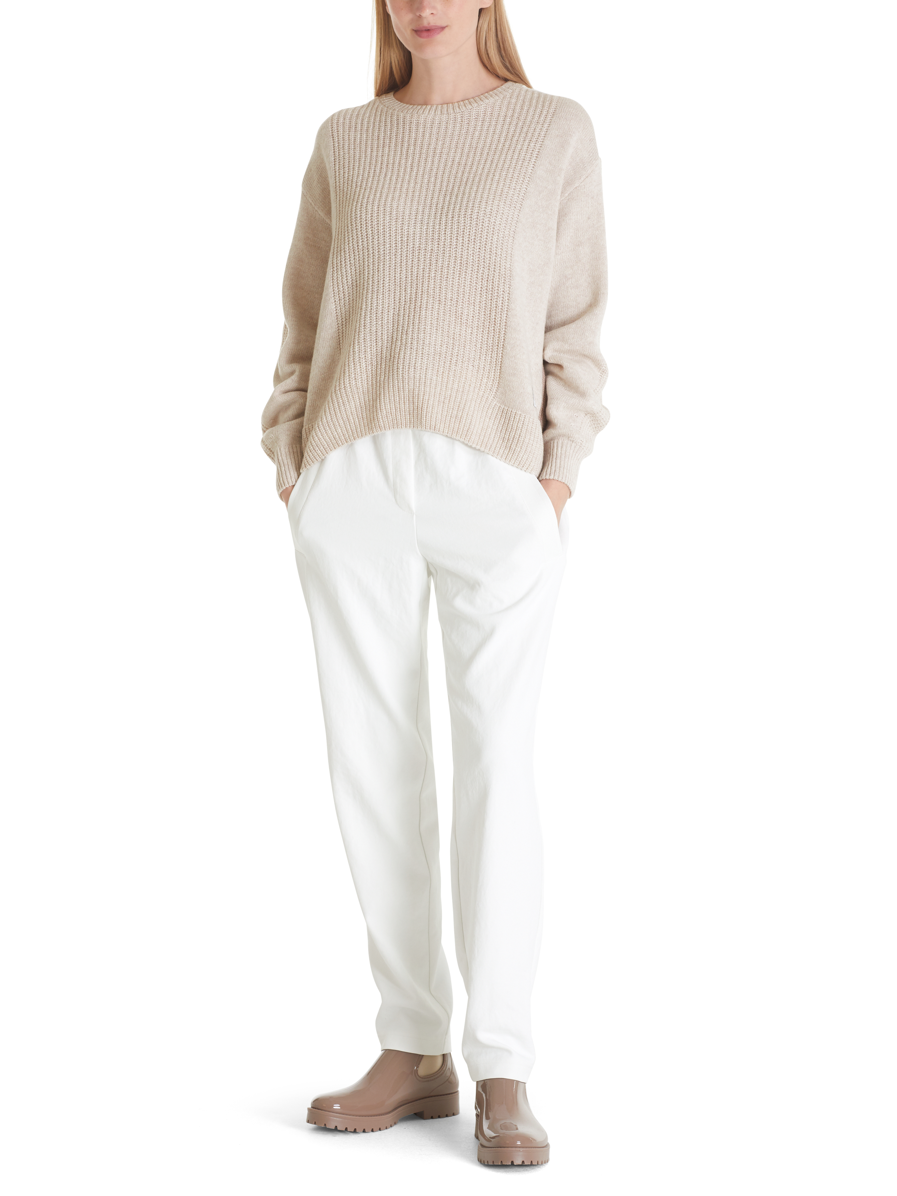 In Deutschland gestrickter Pullover