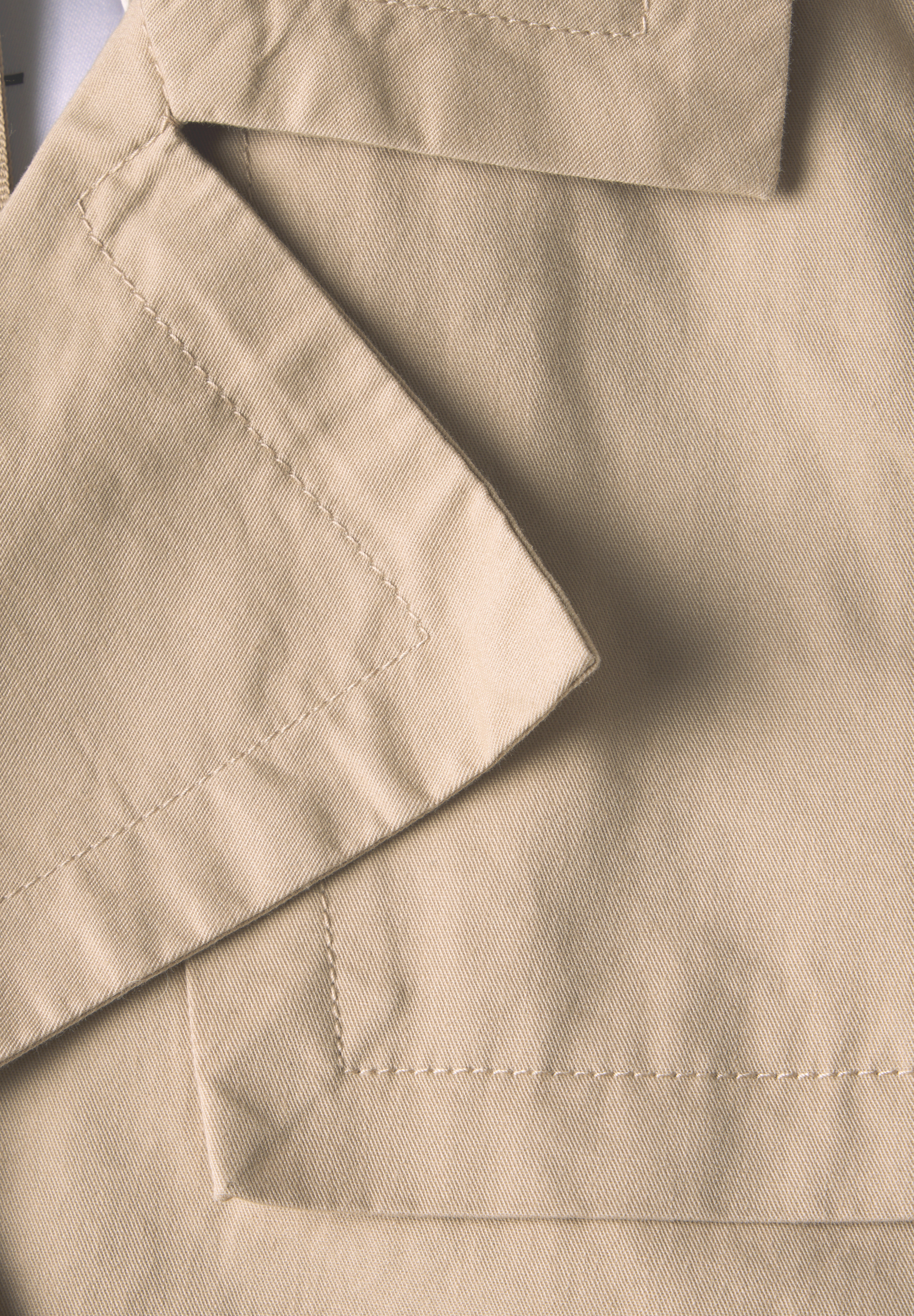 Kurze Trenchcoat