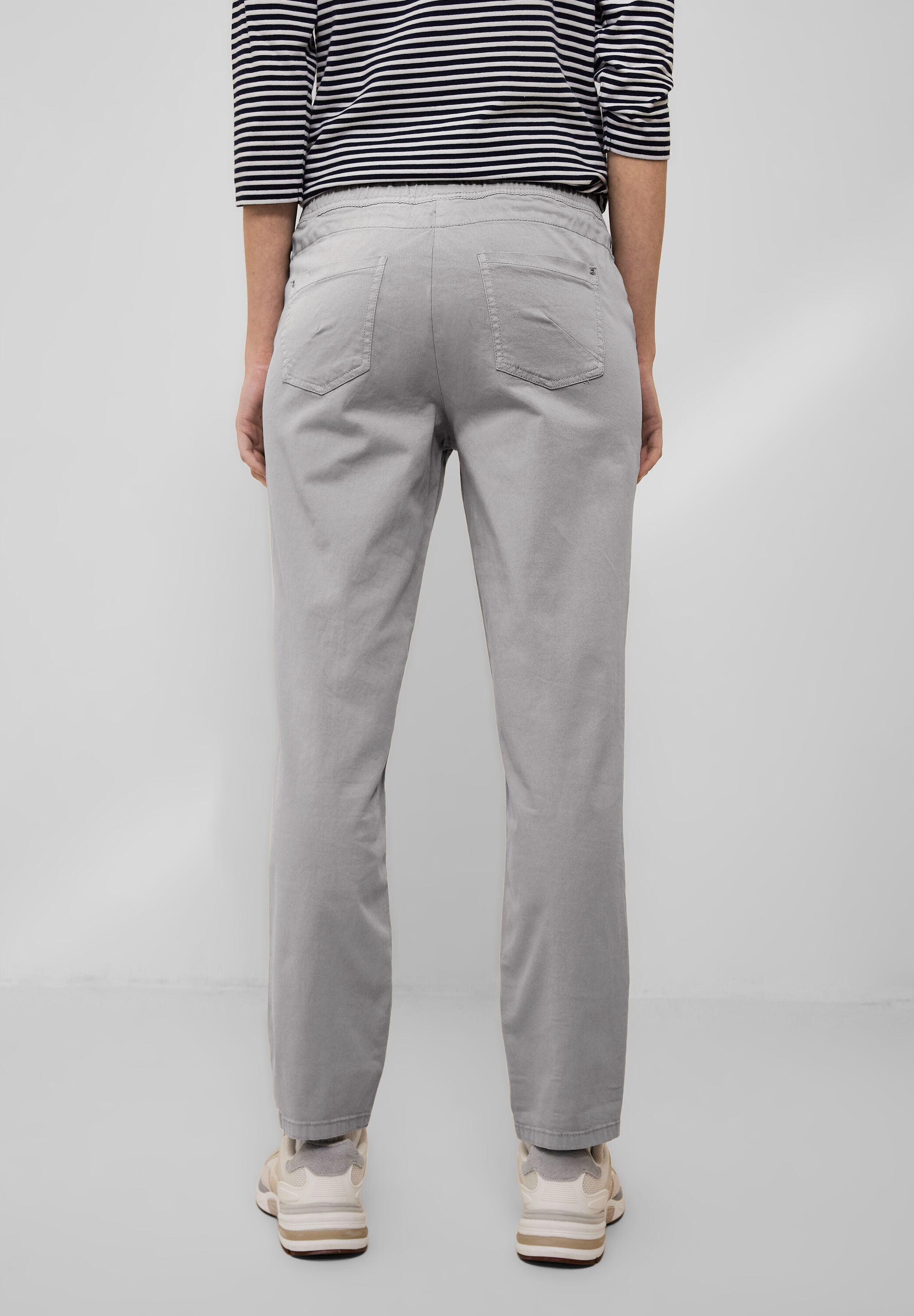 Casual Fit Hose