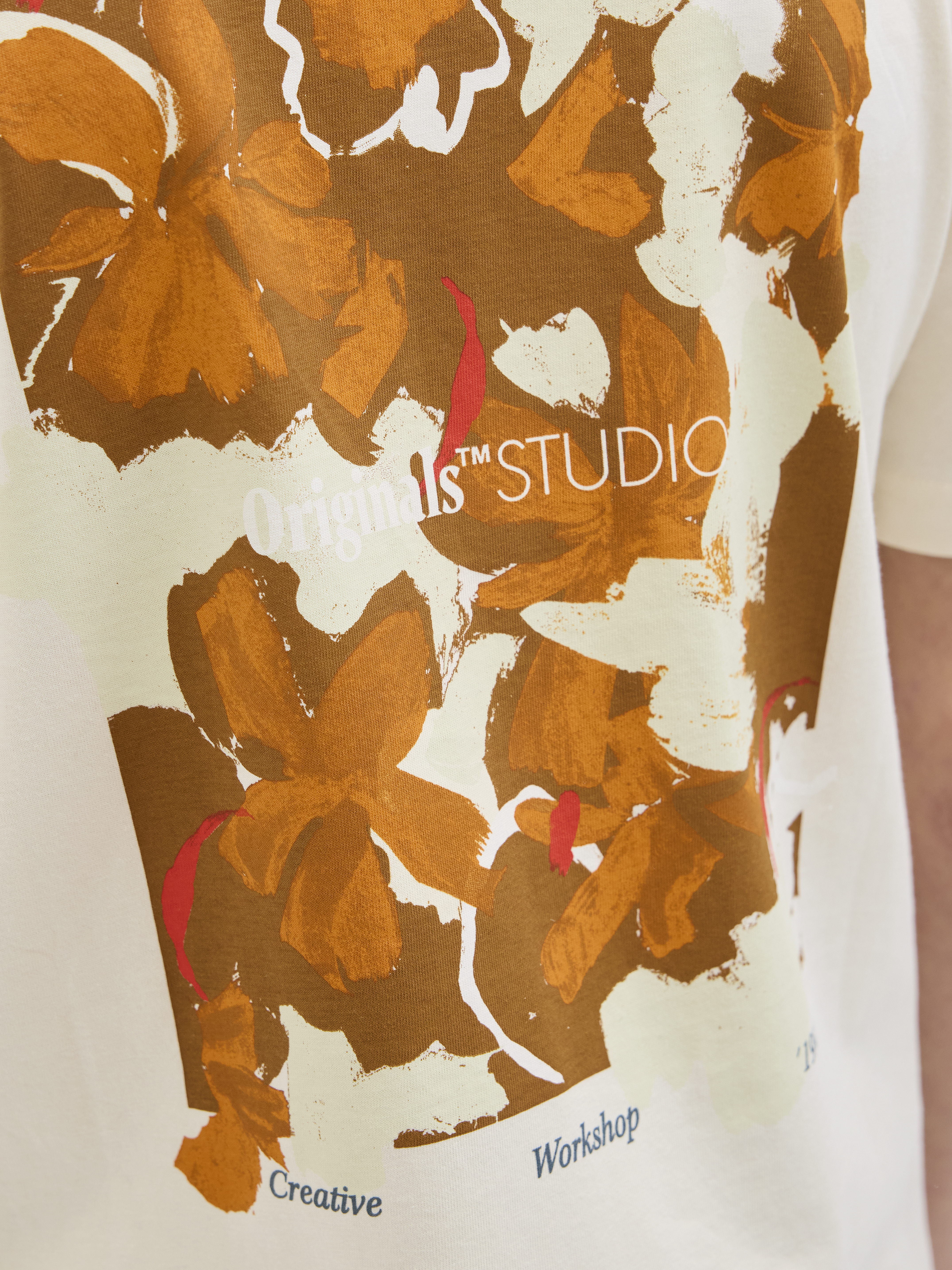 JORVARENNA PAINTED BACK TEE SS CRE JNR