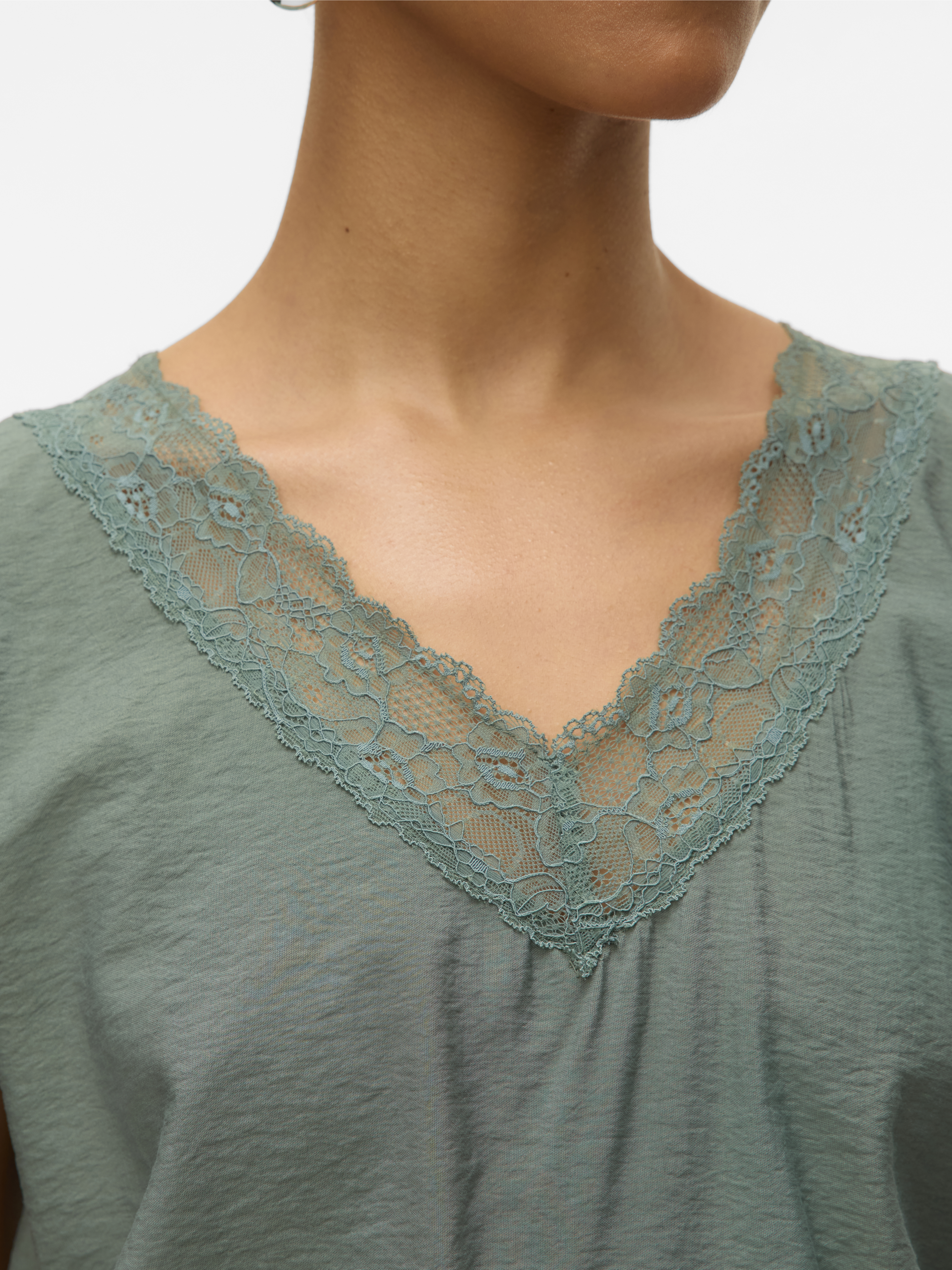 VMSAFA SL V-NECK LACE TOP WVN GA NOOS