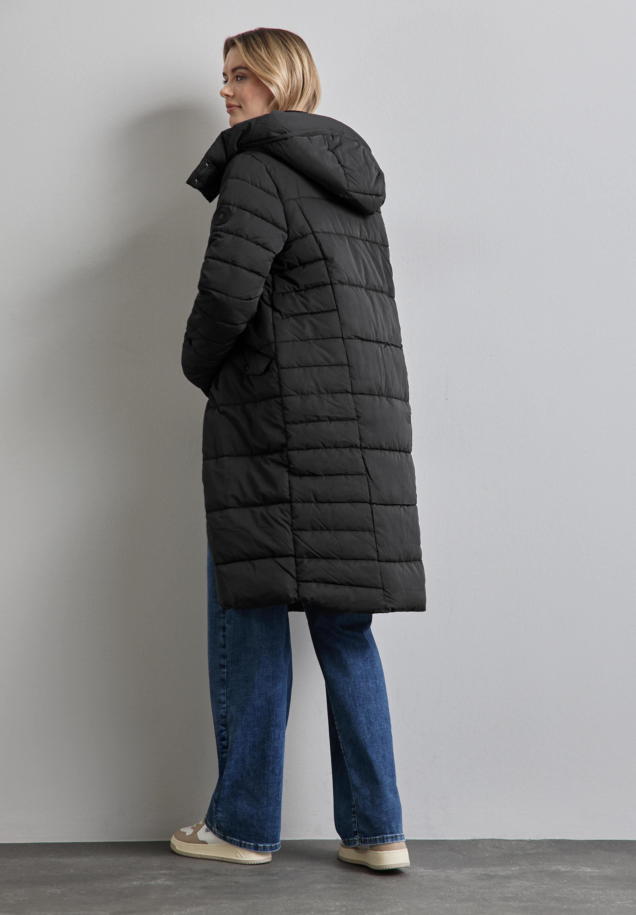 Gefütterte lange Jacke