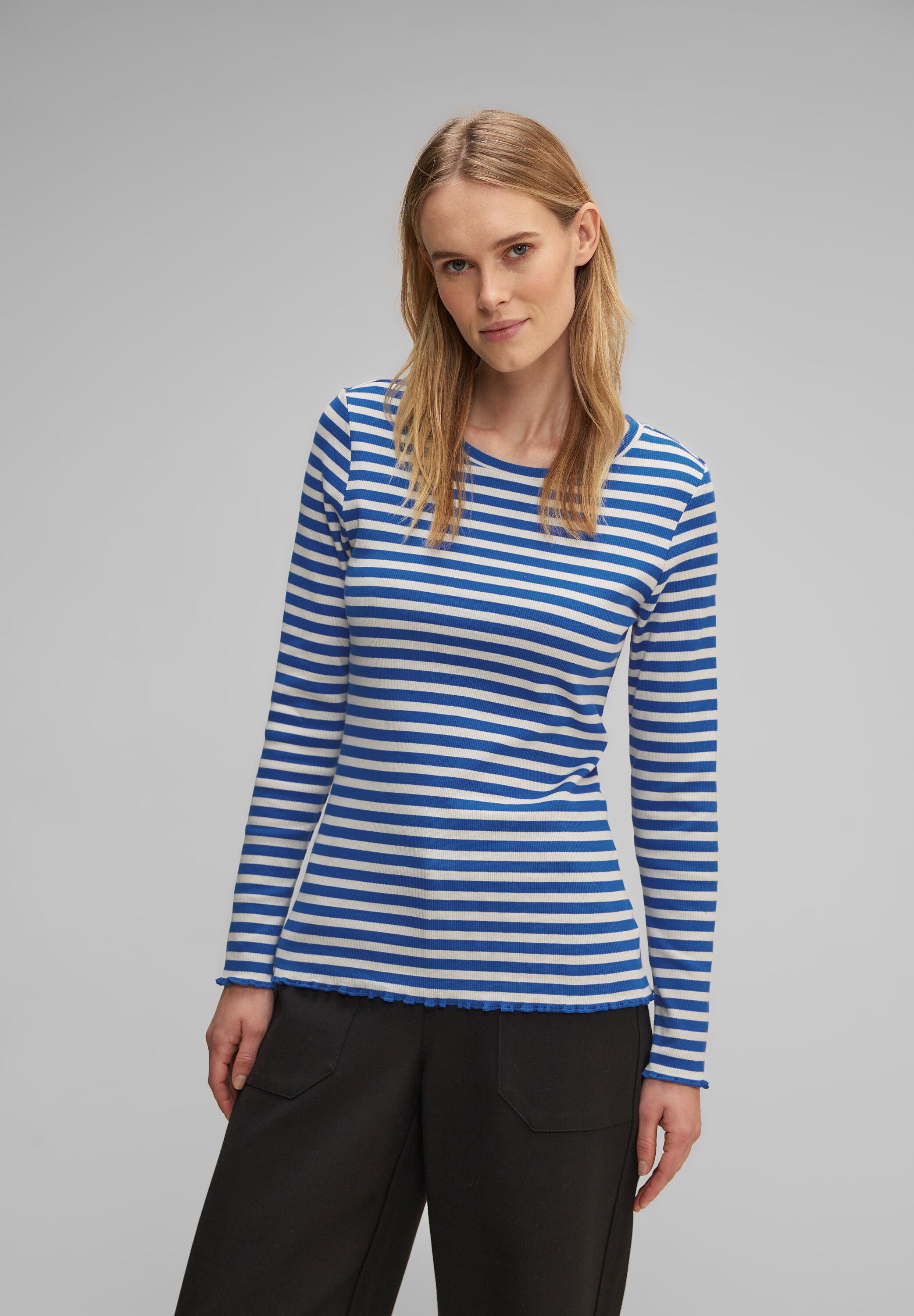 Gestreiftes Rippshirt