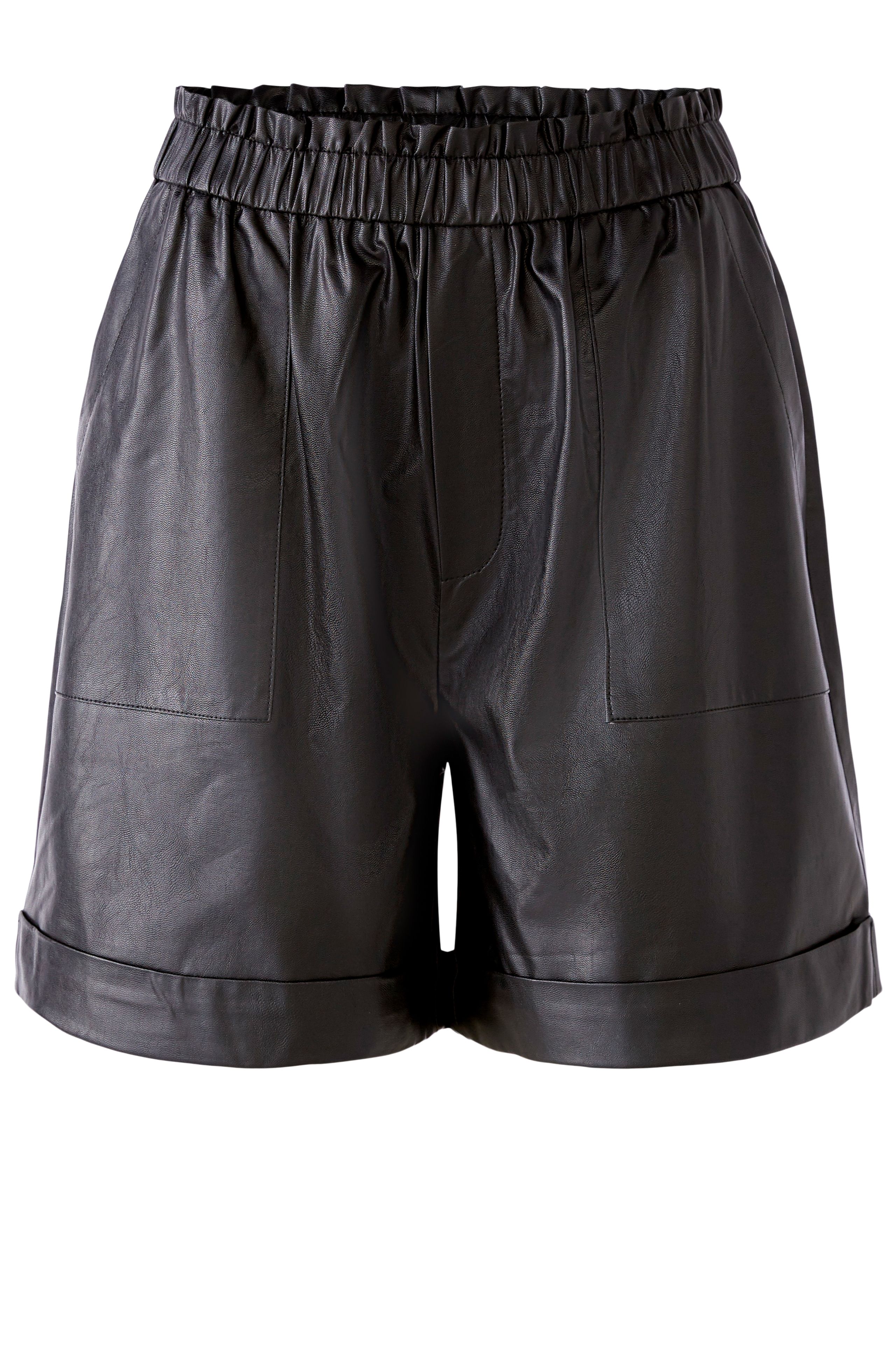 Shorts in veganem Leder